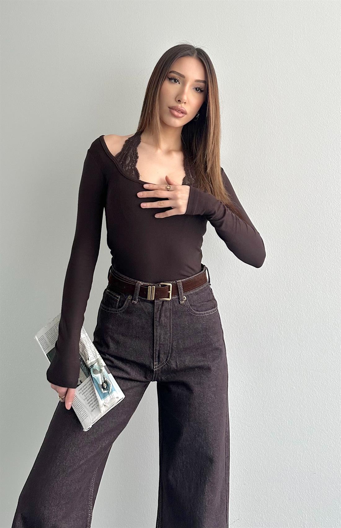 Boyundan Dantelli Bluz KAHVERENGİ