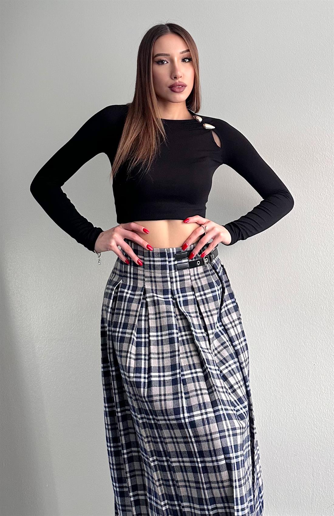 Damla Aksesuarlı Bluz SİYAH