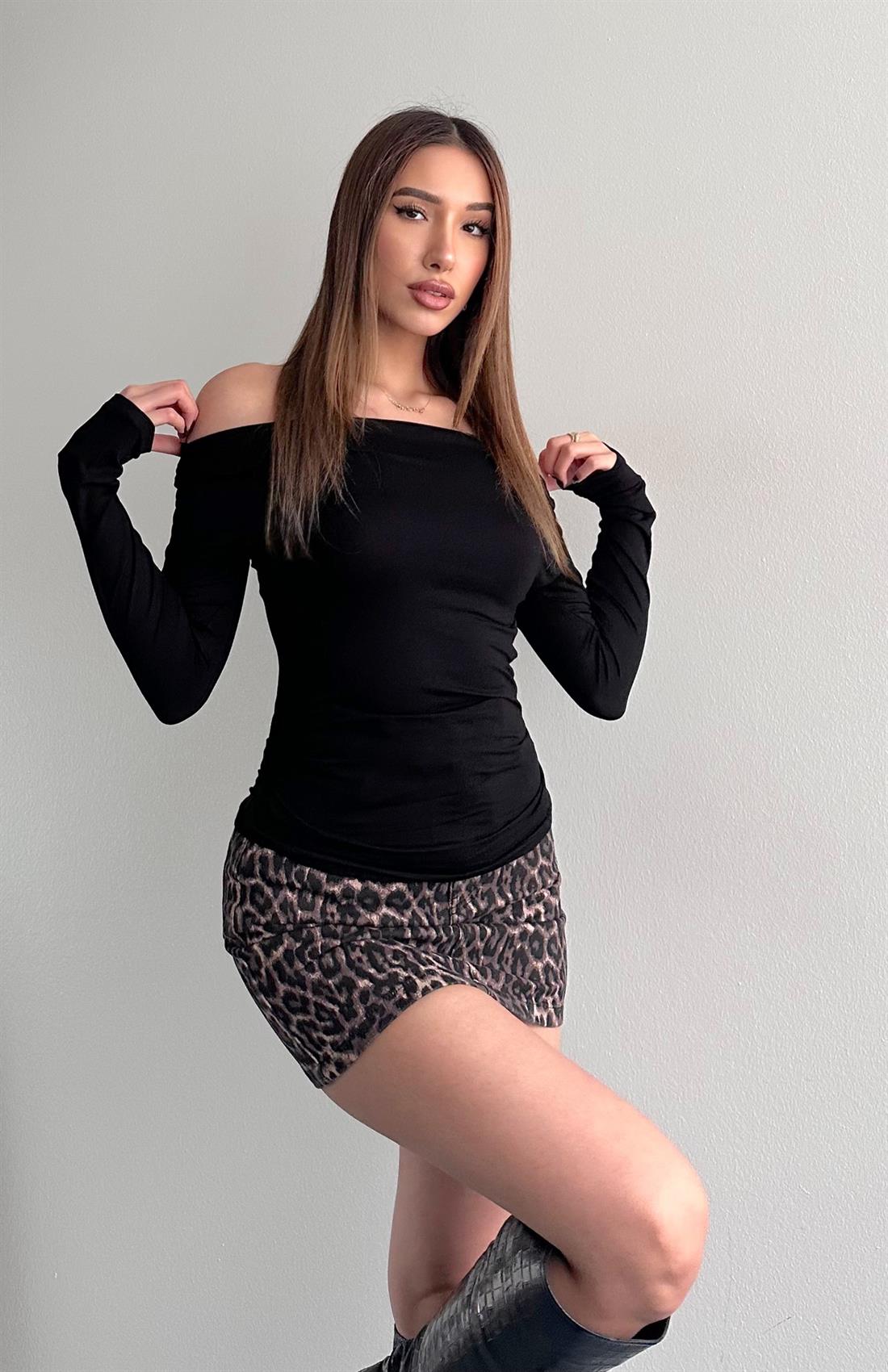 Kayık Yaka Uzun Kollu Bluz SİYAH