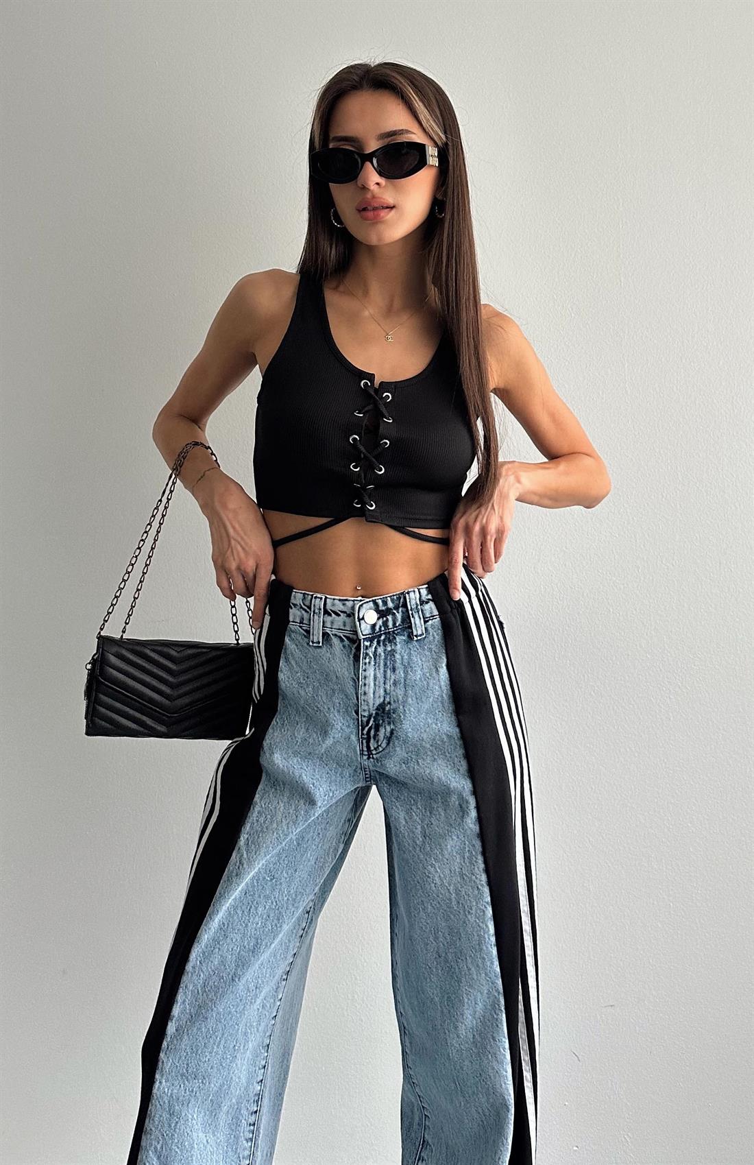 Kuş Gözlü Sıfır Kol Bluz SİYAH