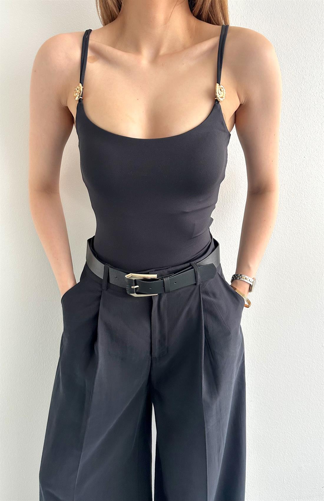 Toka Detaylı Bluz SİYAH
