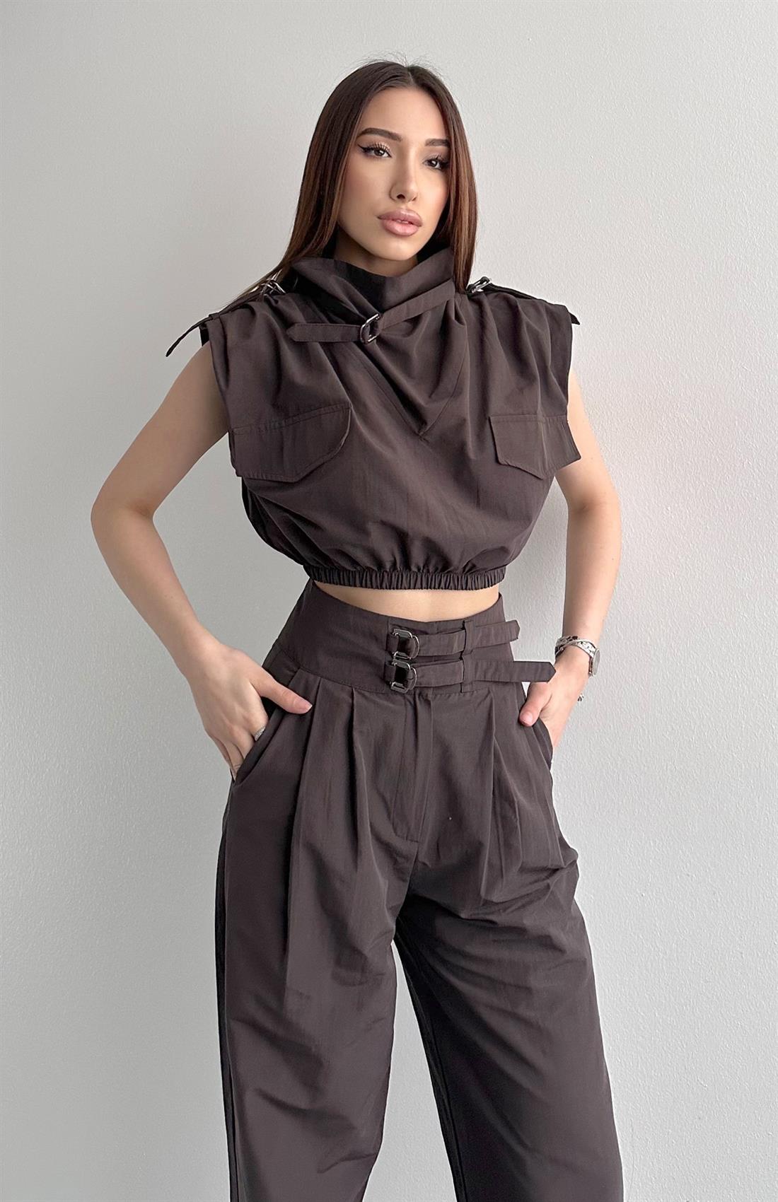 Toka Detaylı Crop Bluz KAHVERENGİ
