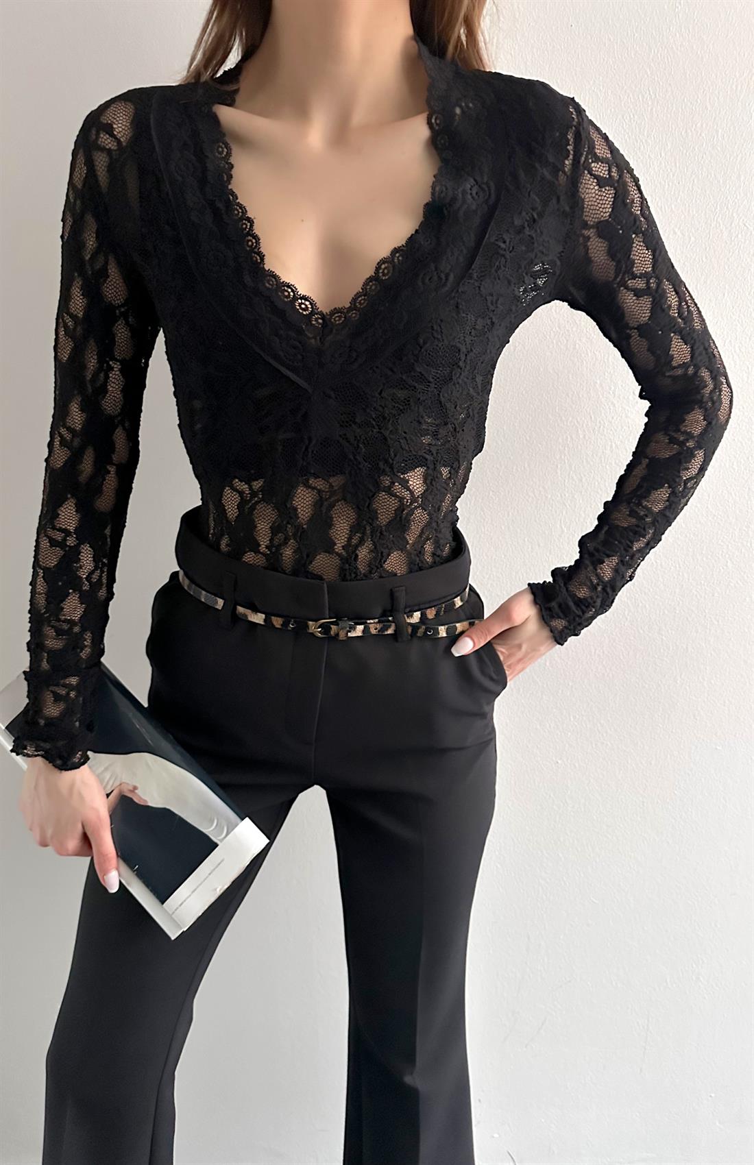 V Yaka Dantelli Bluz SİYAH