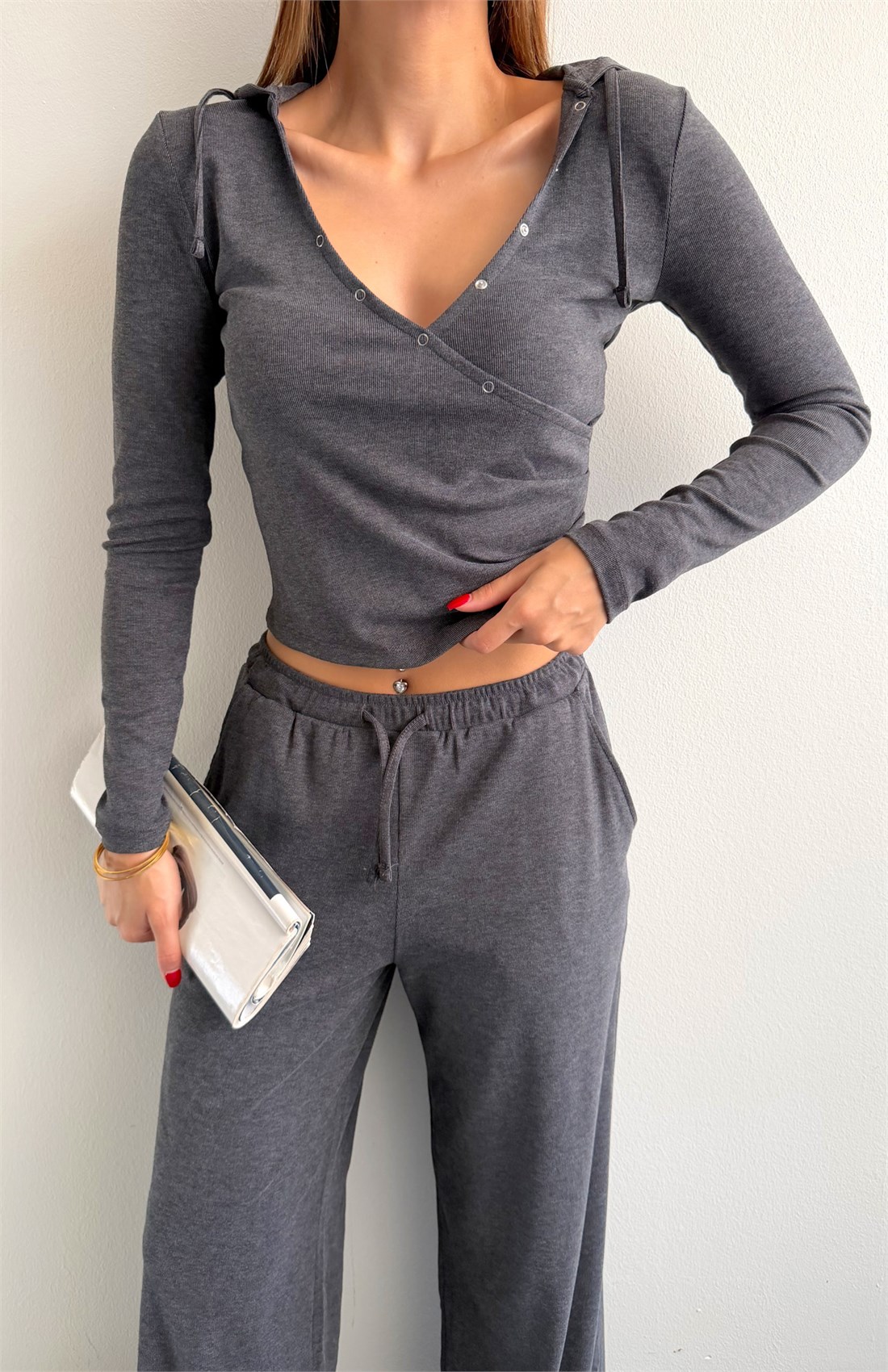 Yanı Pileli Bluz SİYAH