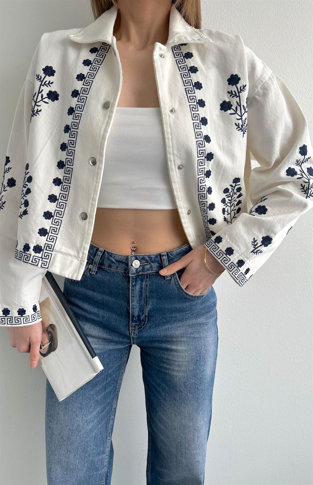 Nakiş Detaylı Ceket BEYAZ