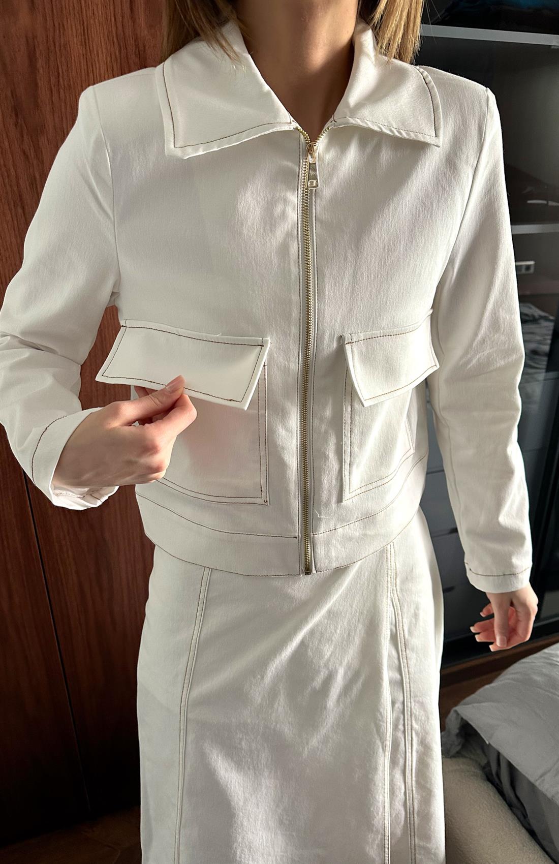 Sus Dikişli Ceket BEYAZ