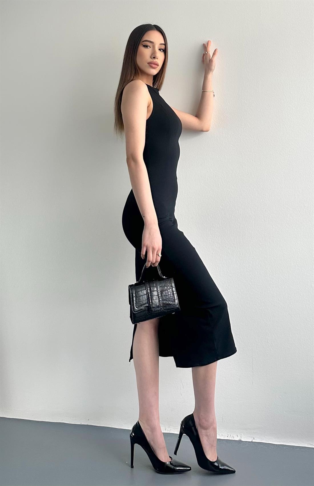 Vücuda Oturan Midi Elbise SİYAH