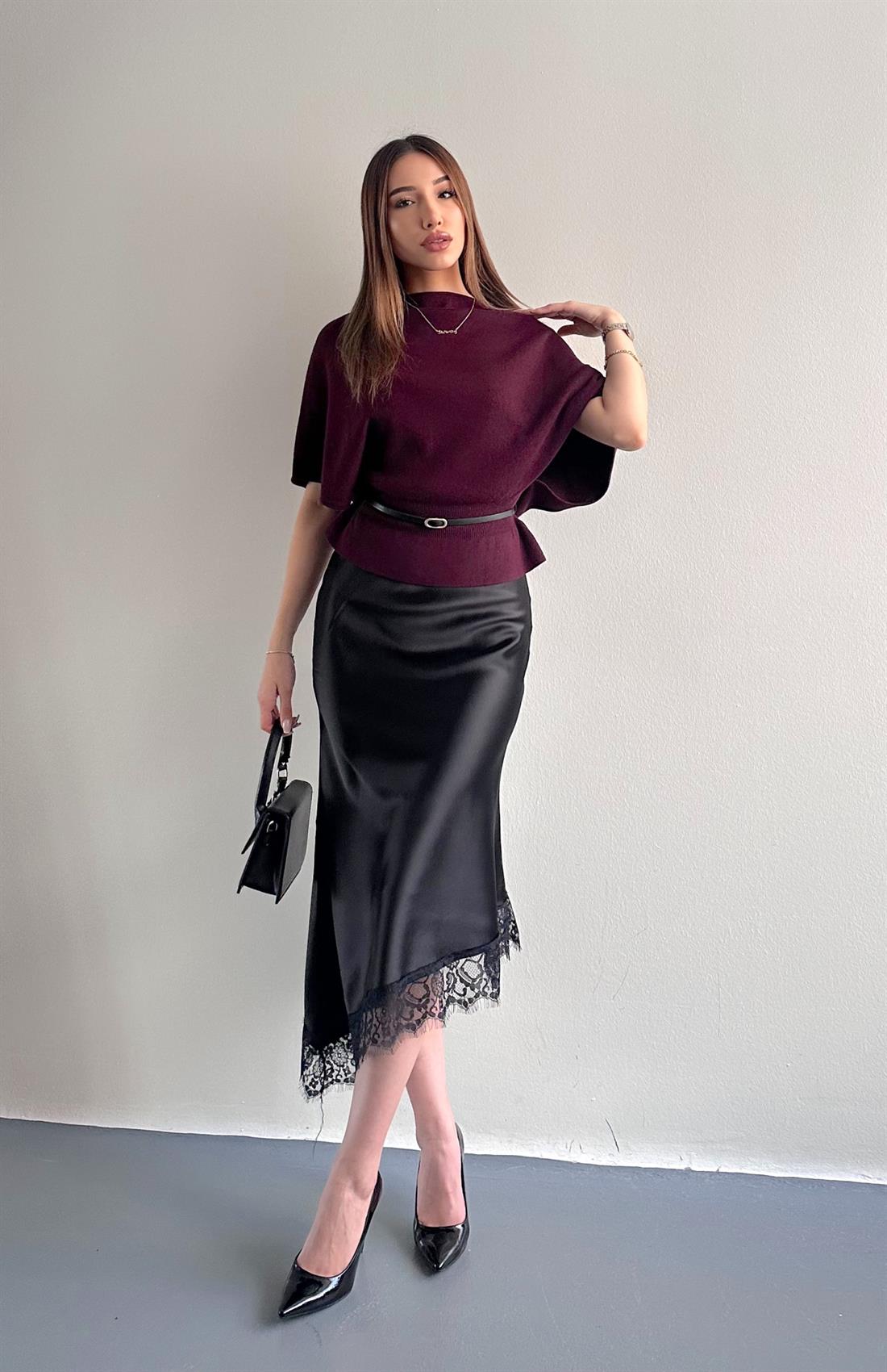 Altı Dantelli Saten Etek SİYAH