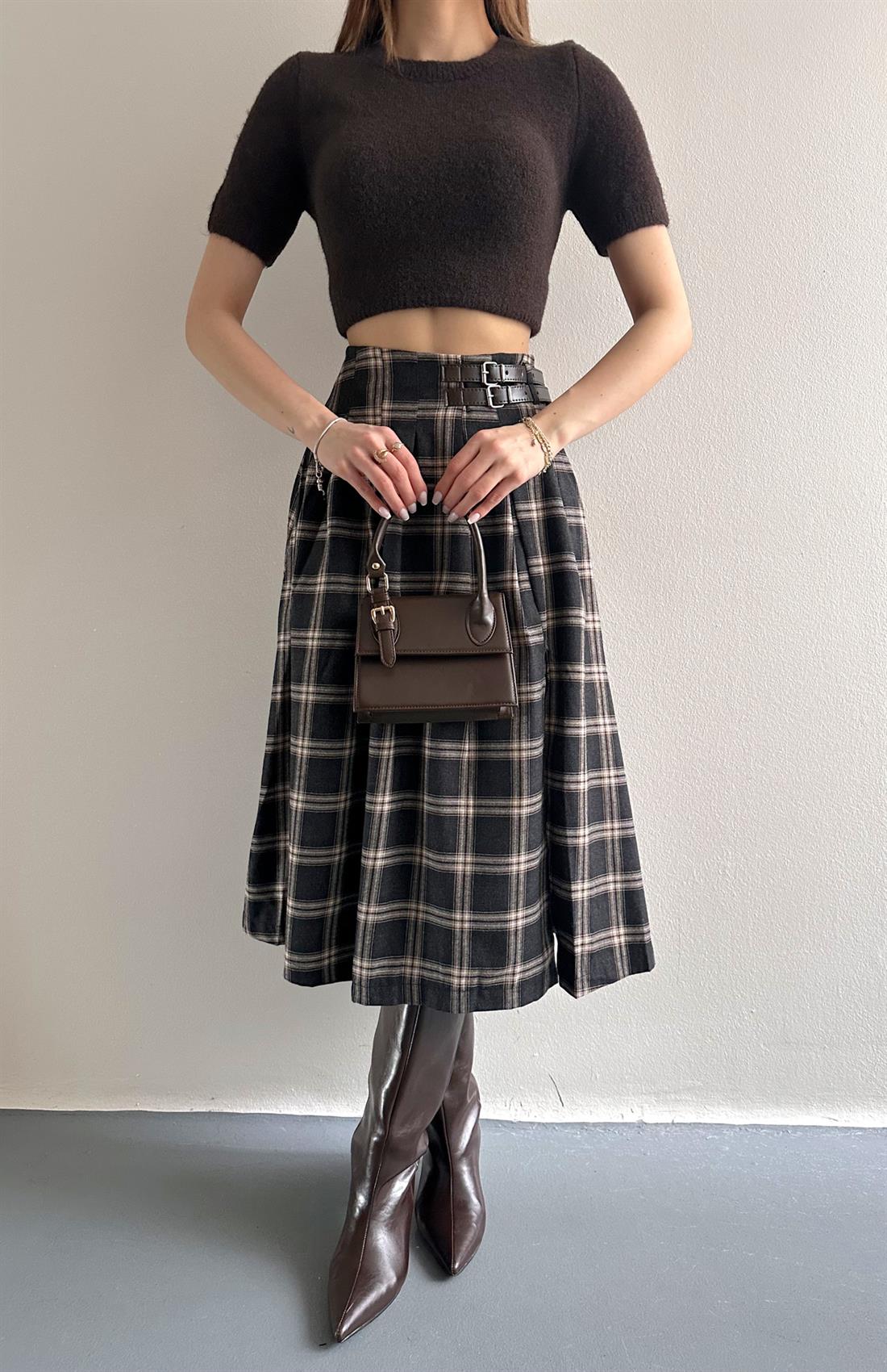 Yırtmaçlı Ekose Etek SİYAH