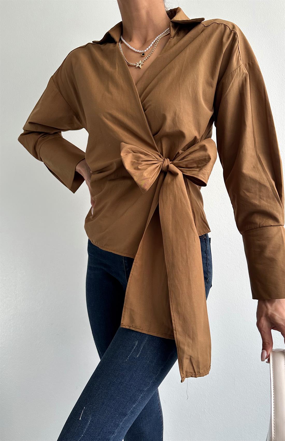 Düz Yandan Bağlamalı Gömlek CAMEL