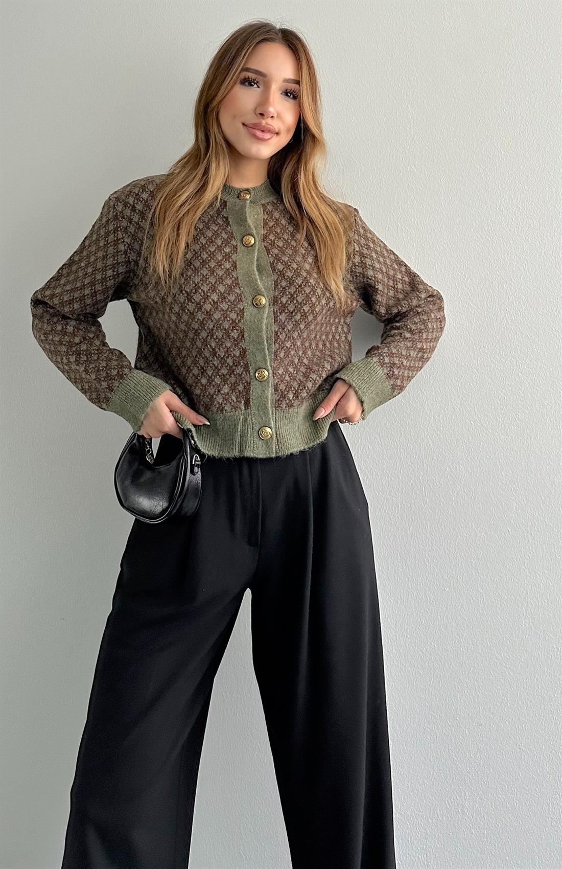 Kısa İki Renkli Düğmeli Hırka YEŞİL