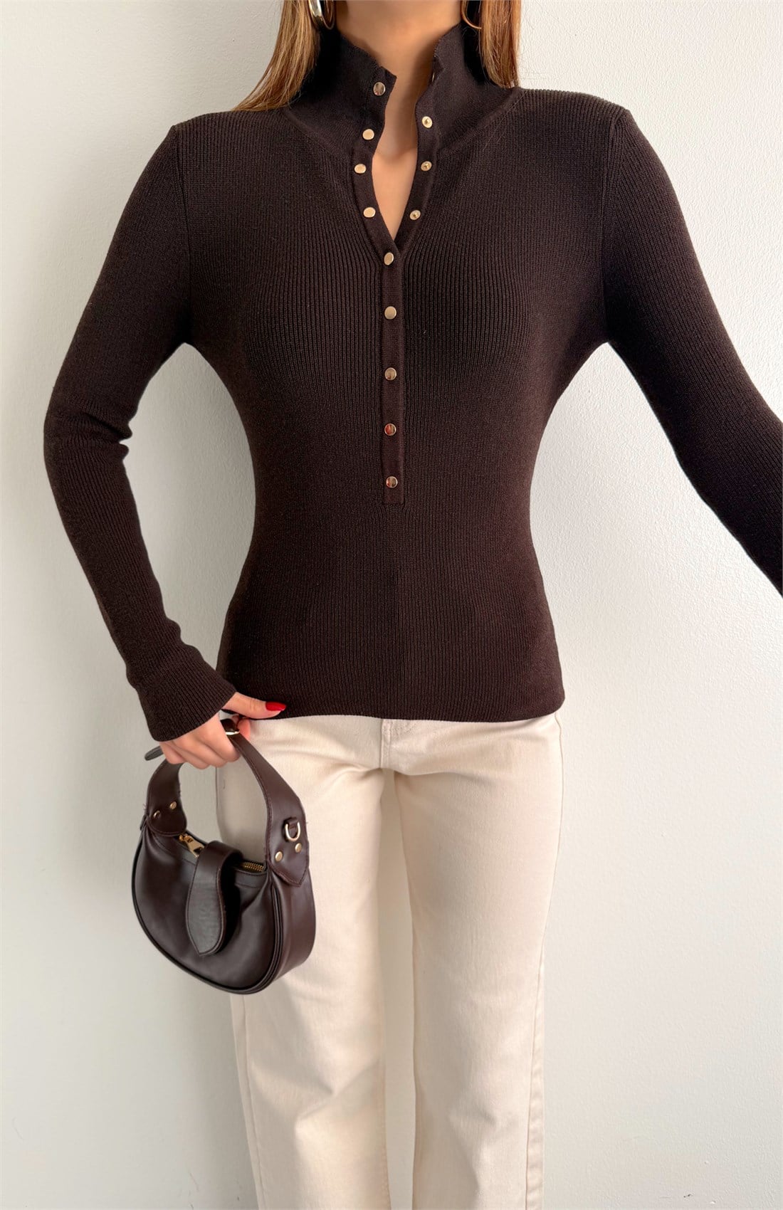 Dik Yaka Çıtçıtlı Triko Kazak KOYU KAHVE