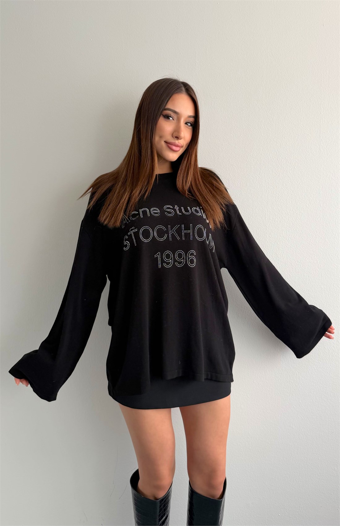 Parlak Taşlı Baskılı Oversize Kazak SİYAH