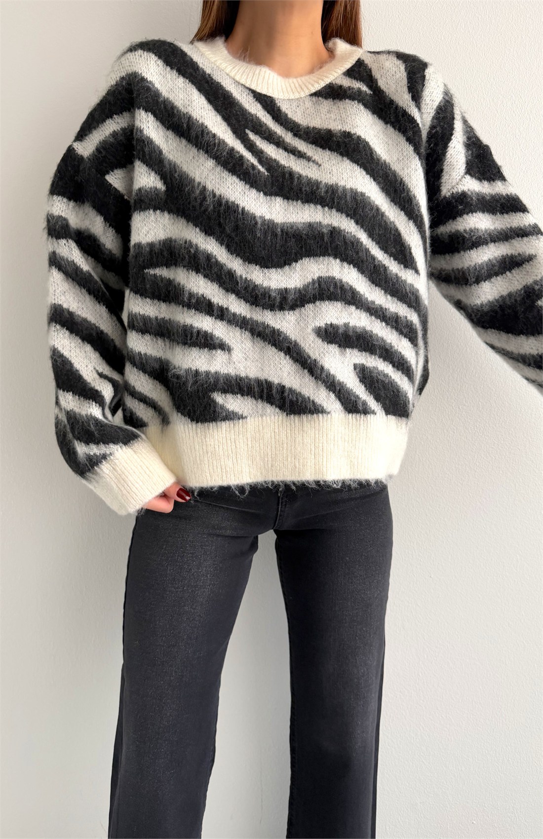 Zebra Desen Kazak EKRU-SİYAH