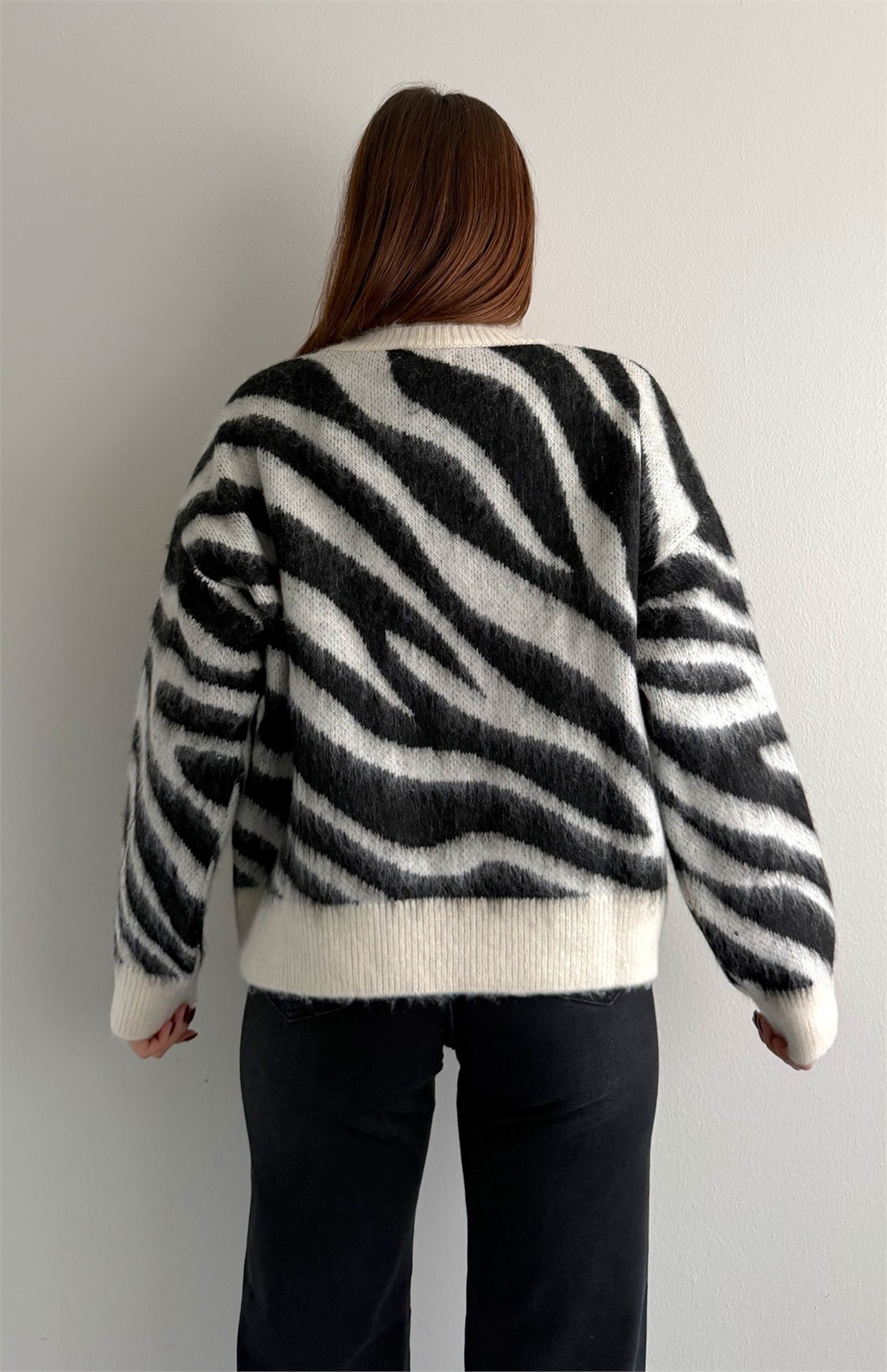 Zebra Desen Kazak EKRU-SİYAH