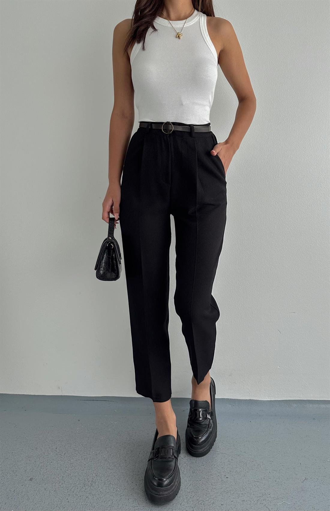 Kemerli Havuç Pantolon SİYAH