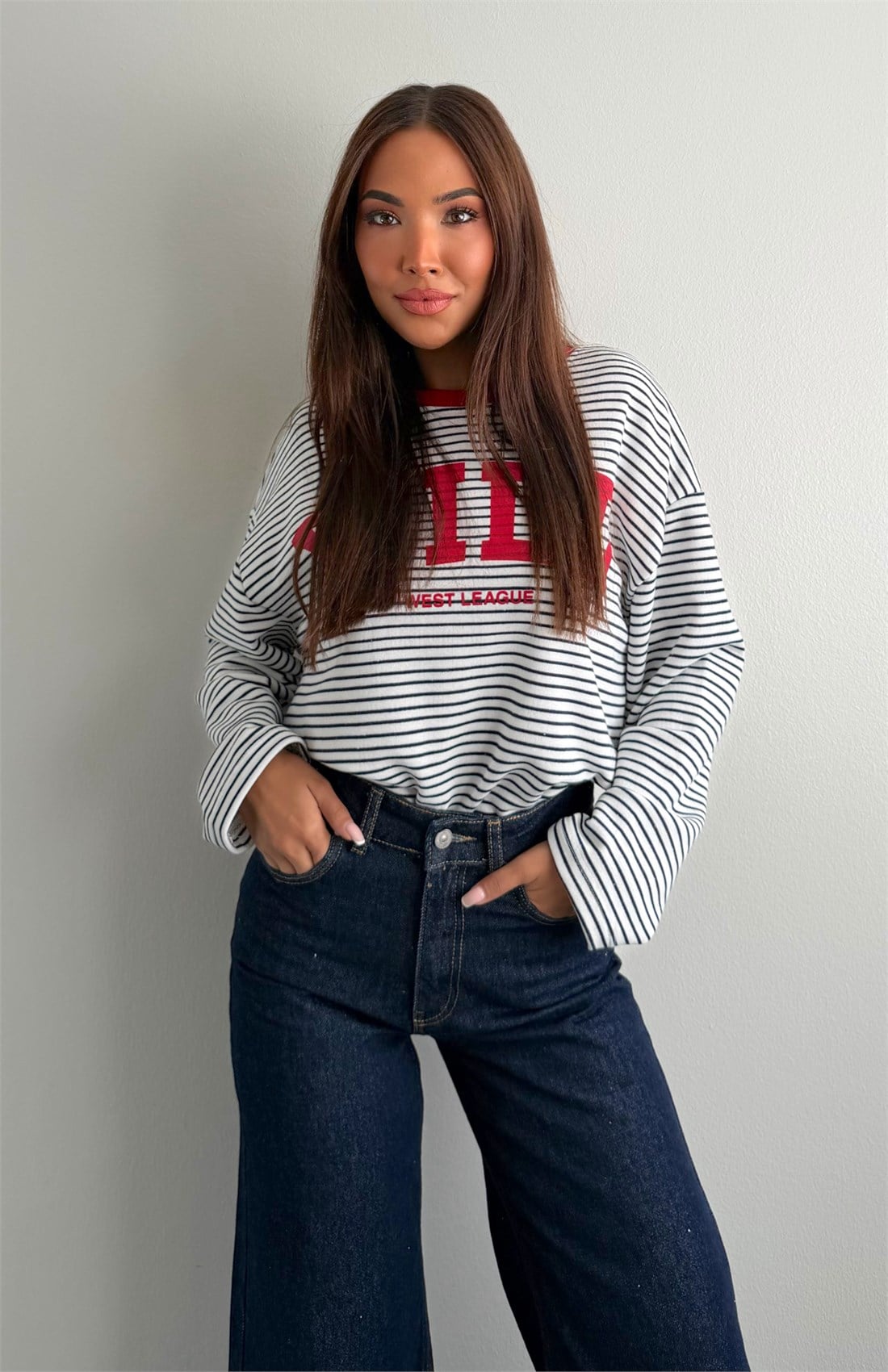 Çizgili Wild Baskılı Sweatshırt LACİ ÇİZGİLİ