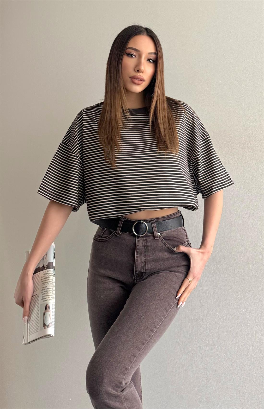 Bisiklet Yaka Çizgili T-Shirt KAHVERENGİ