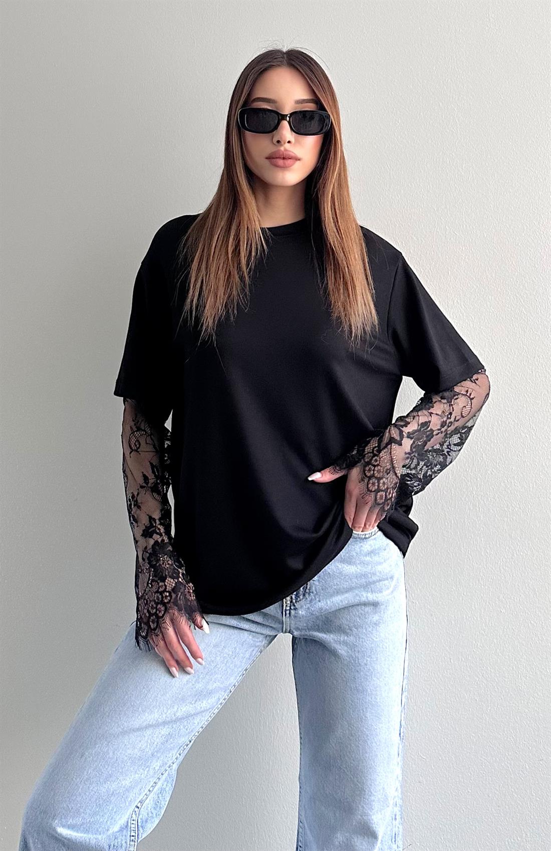 Kolları Dantel Tshırt SİYAH