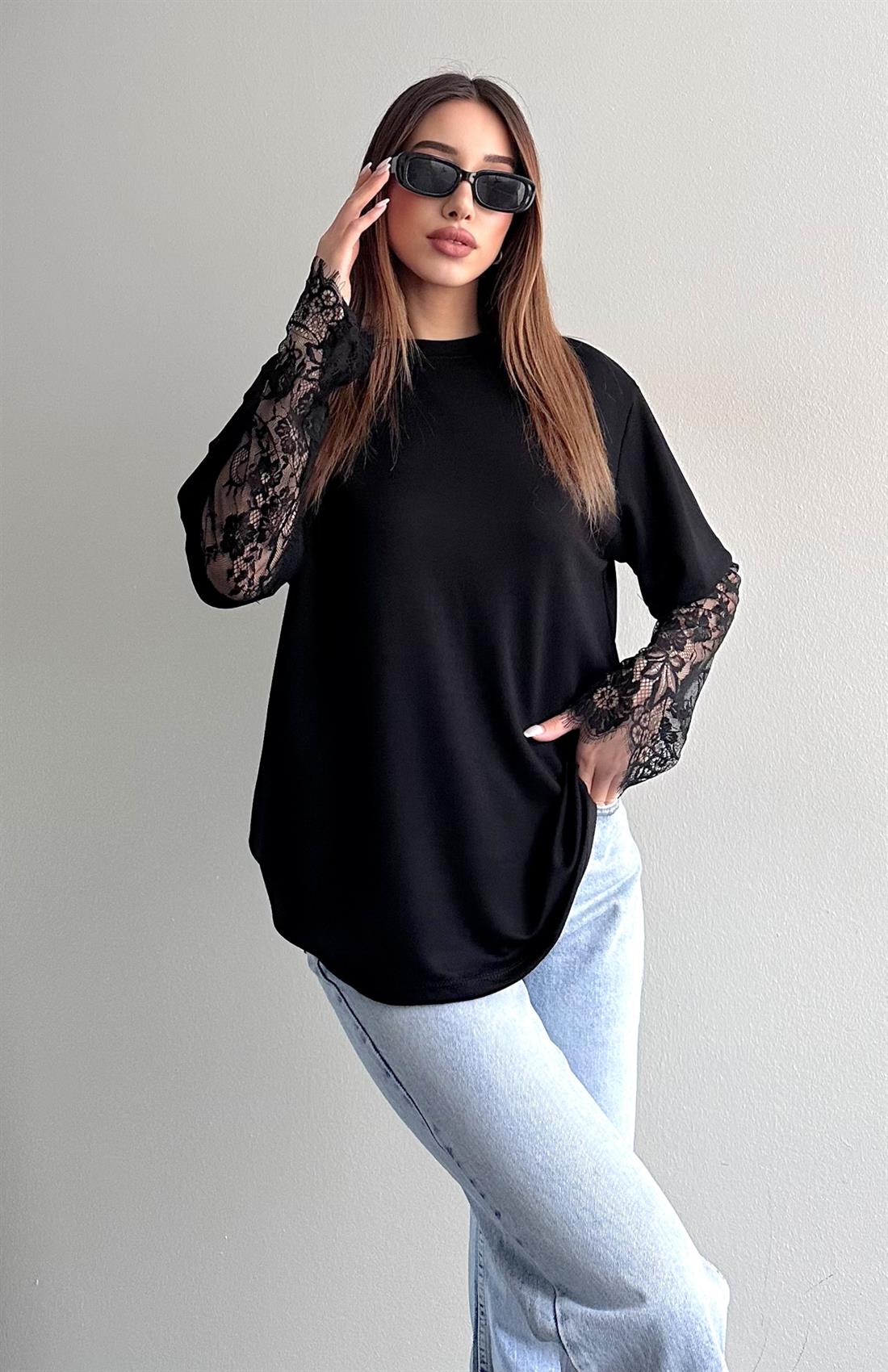 Kolları Dantel Tshırt SİYAH