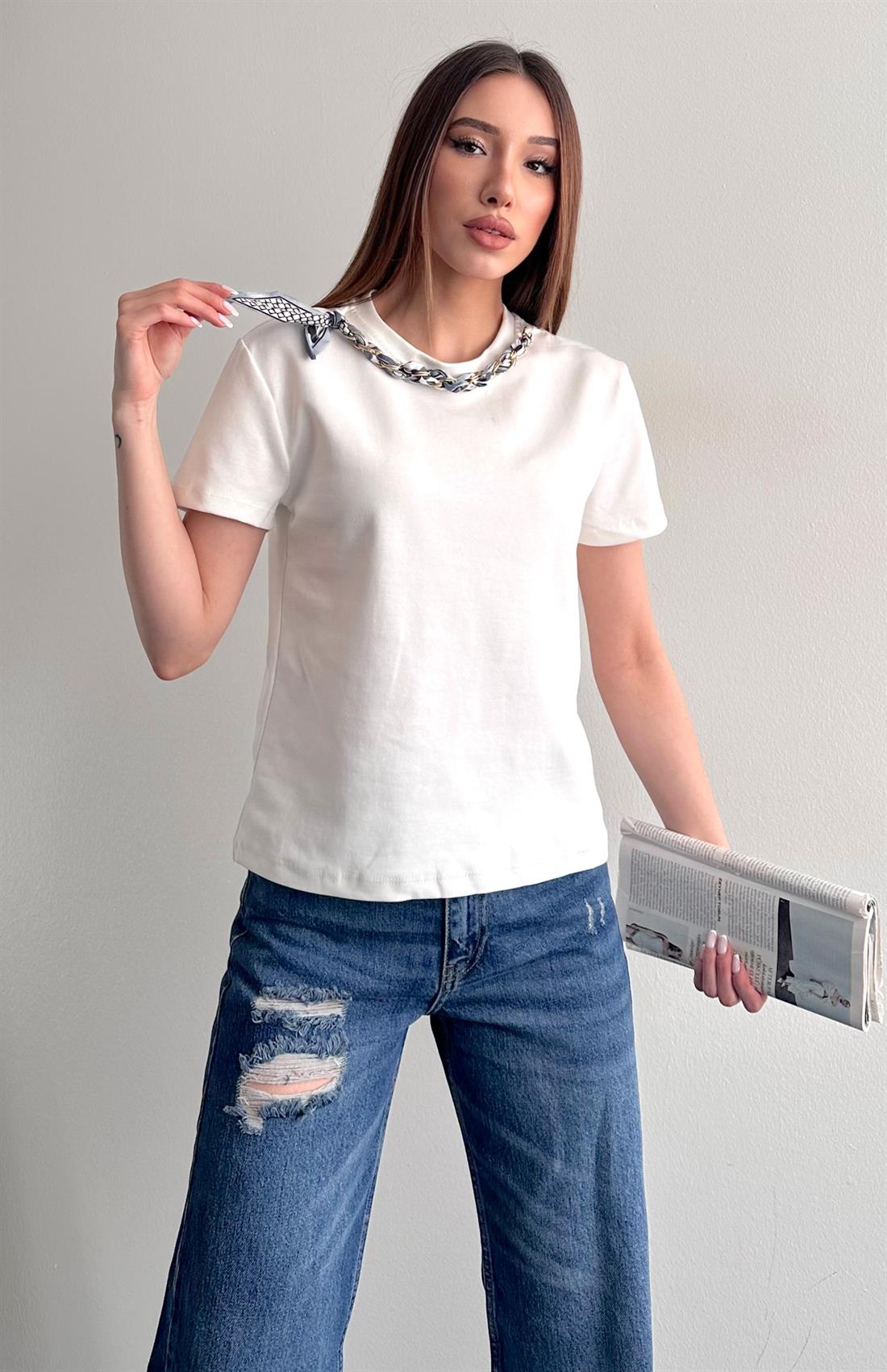 Kolyeli Tshırt EKRU