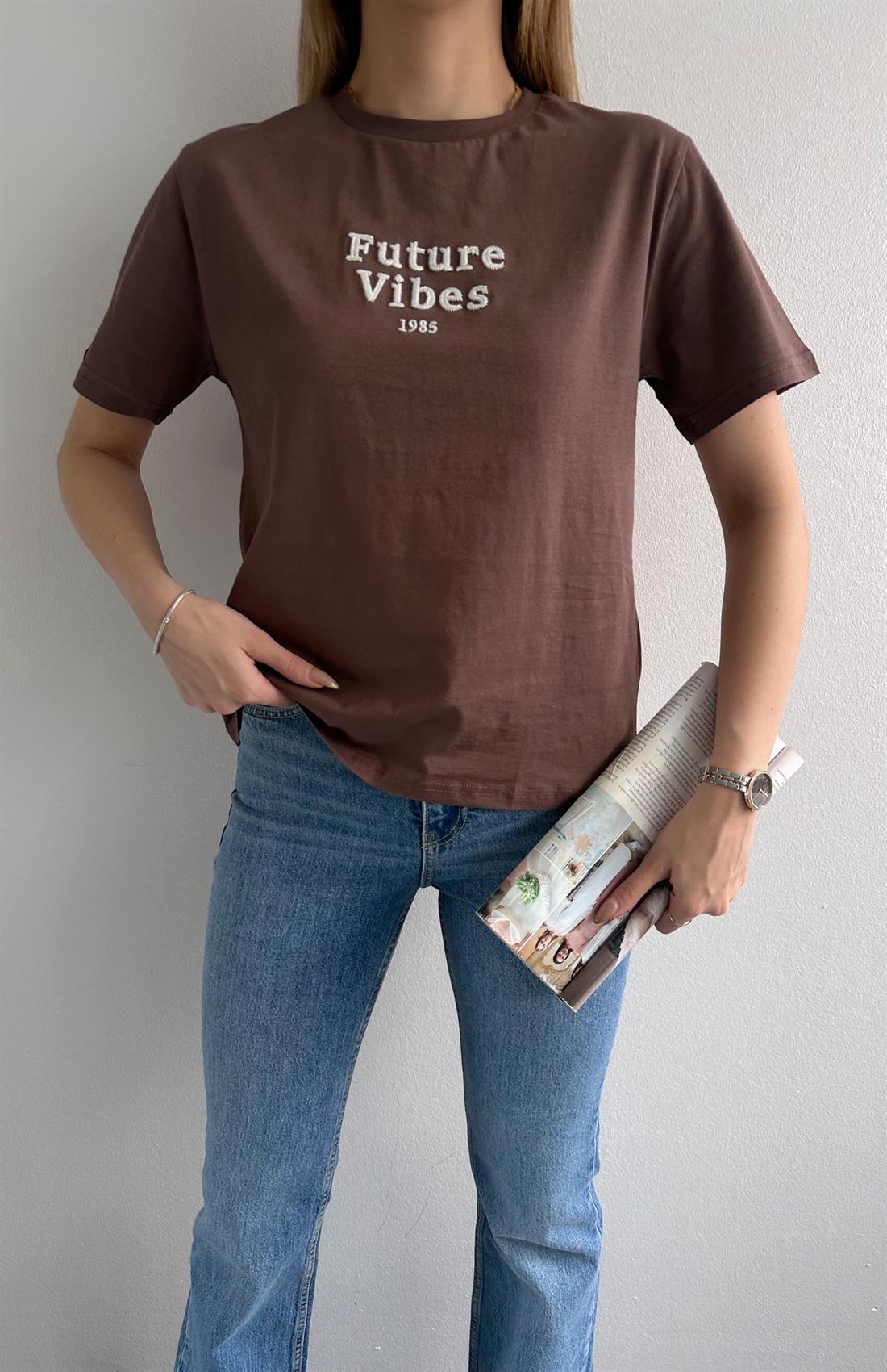 Nakiş Detaylı Tshırt KAHVERENGİ