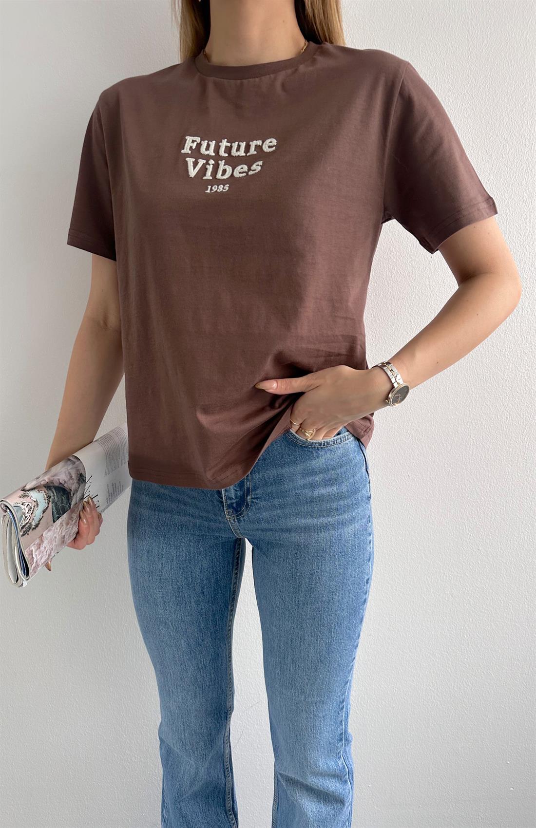 Nakiş Detaylı Tshırt KAHVERENGİ