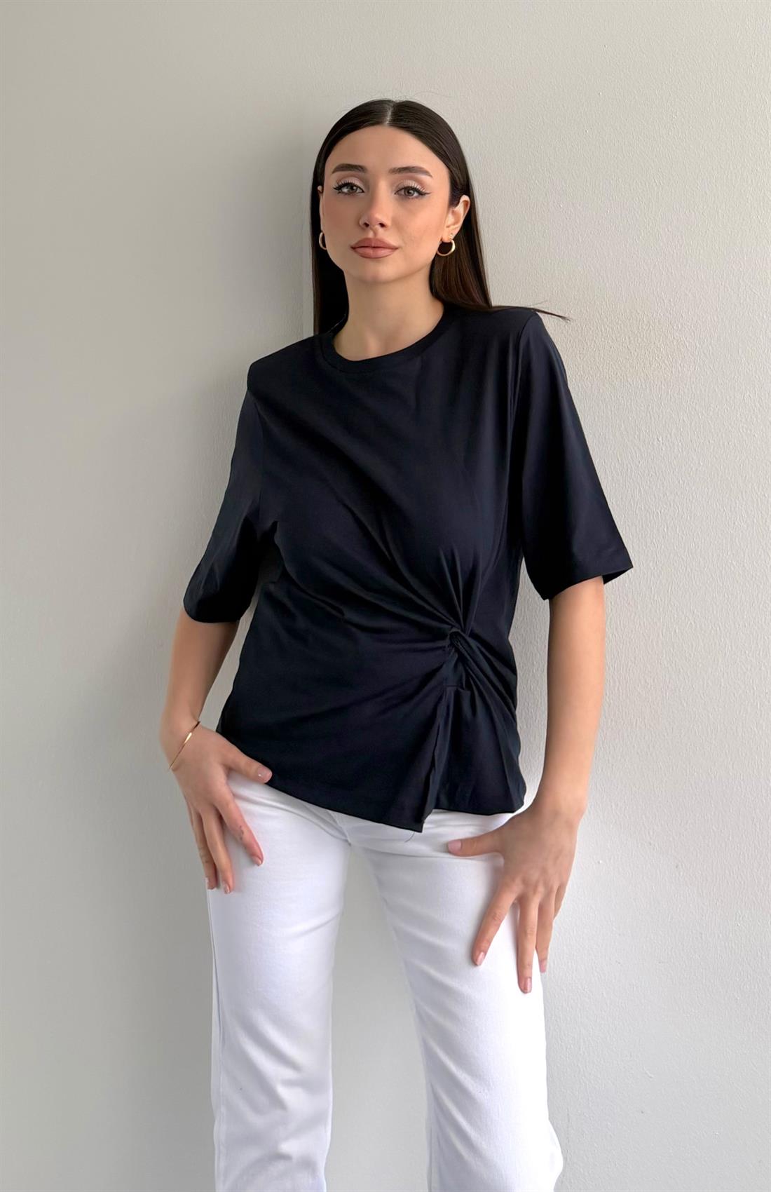 Omzu Vatkalı Yanı Düğümlü T-shirt LACİVERT