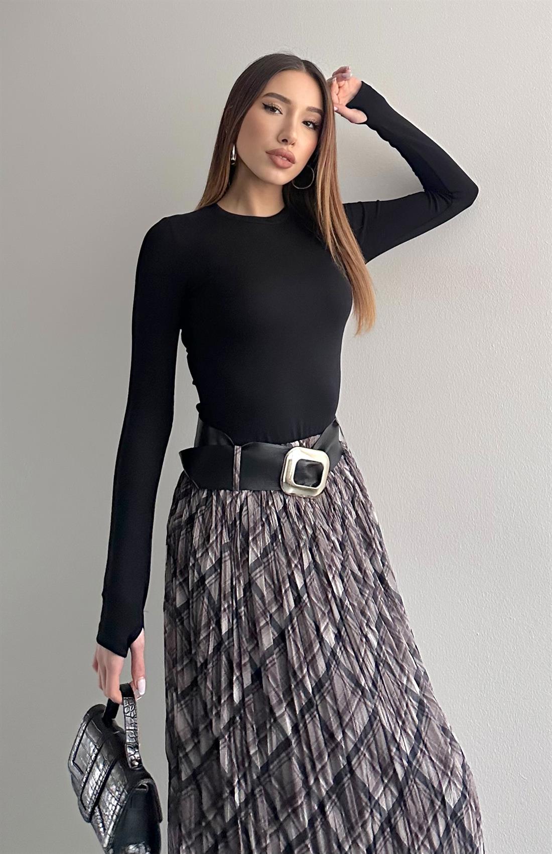 Parmak Geçirmeli Tshırt SİYAH