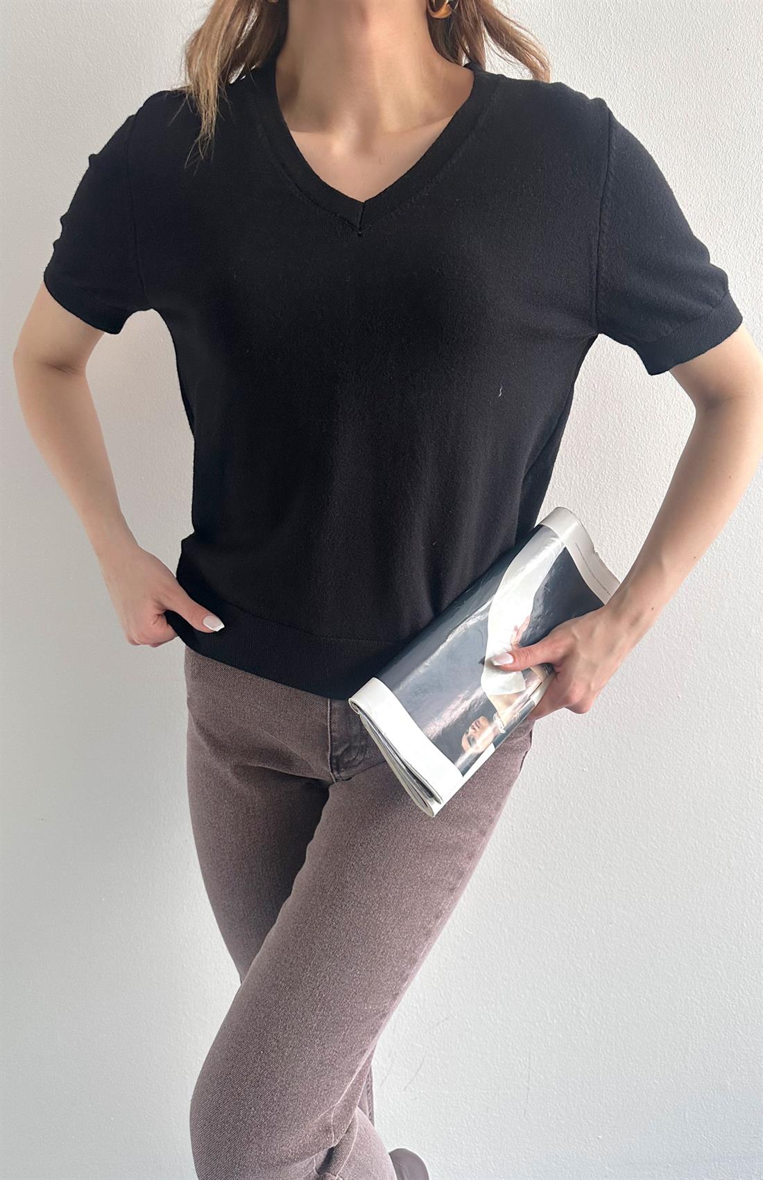 V Yaka Basic Elitli Kısa Kol Kazak SİYAH