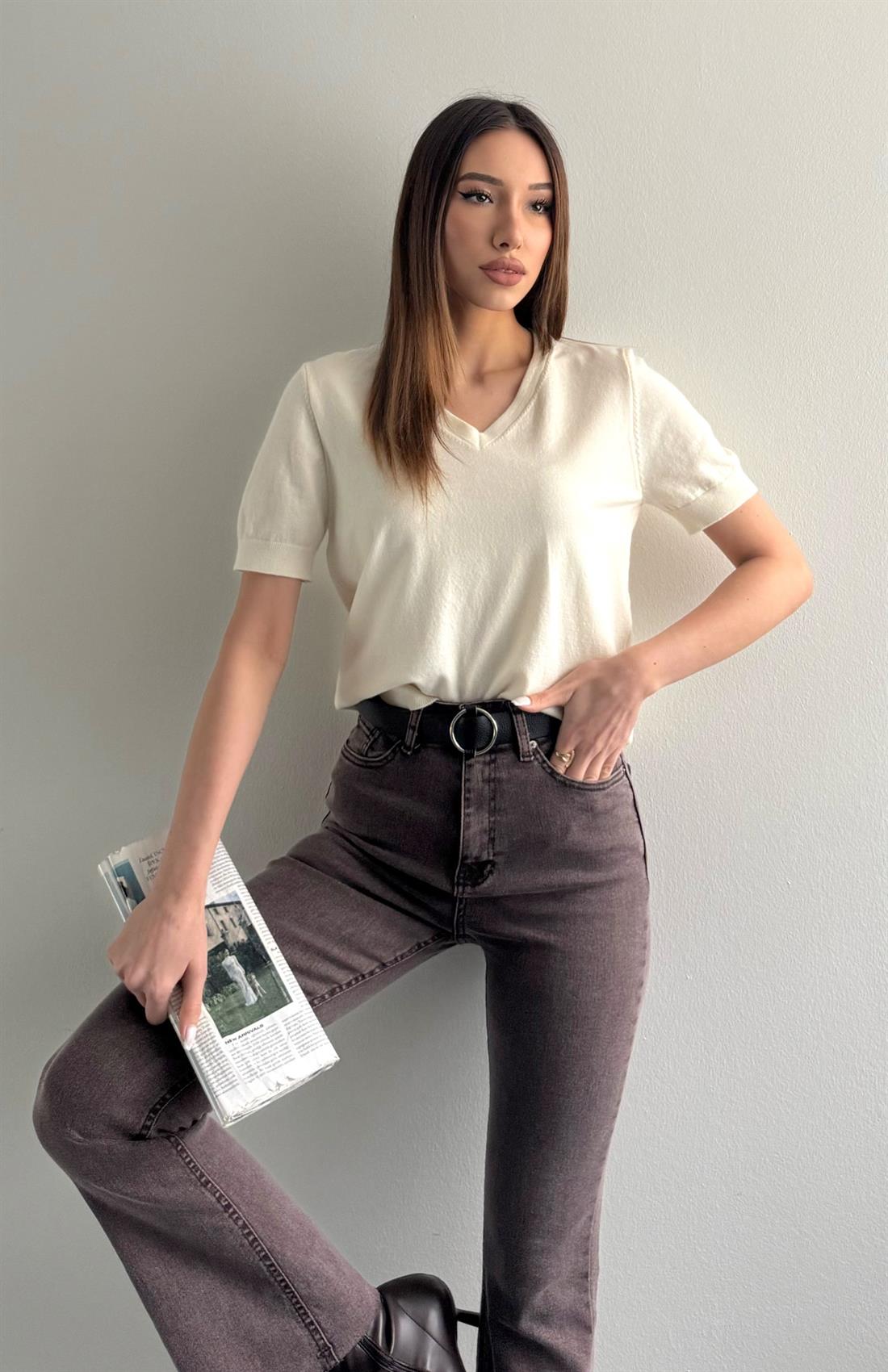 V Yaka Basic Elitli Kısa Kol Kazak EKRU