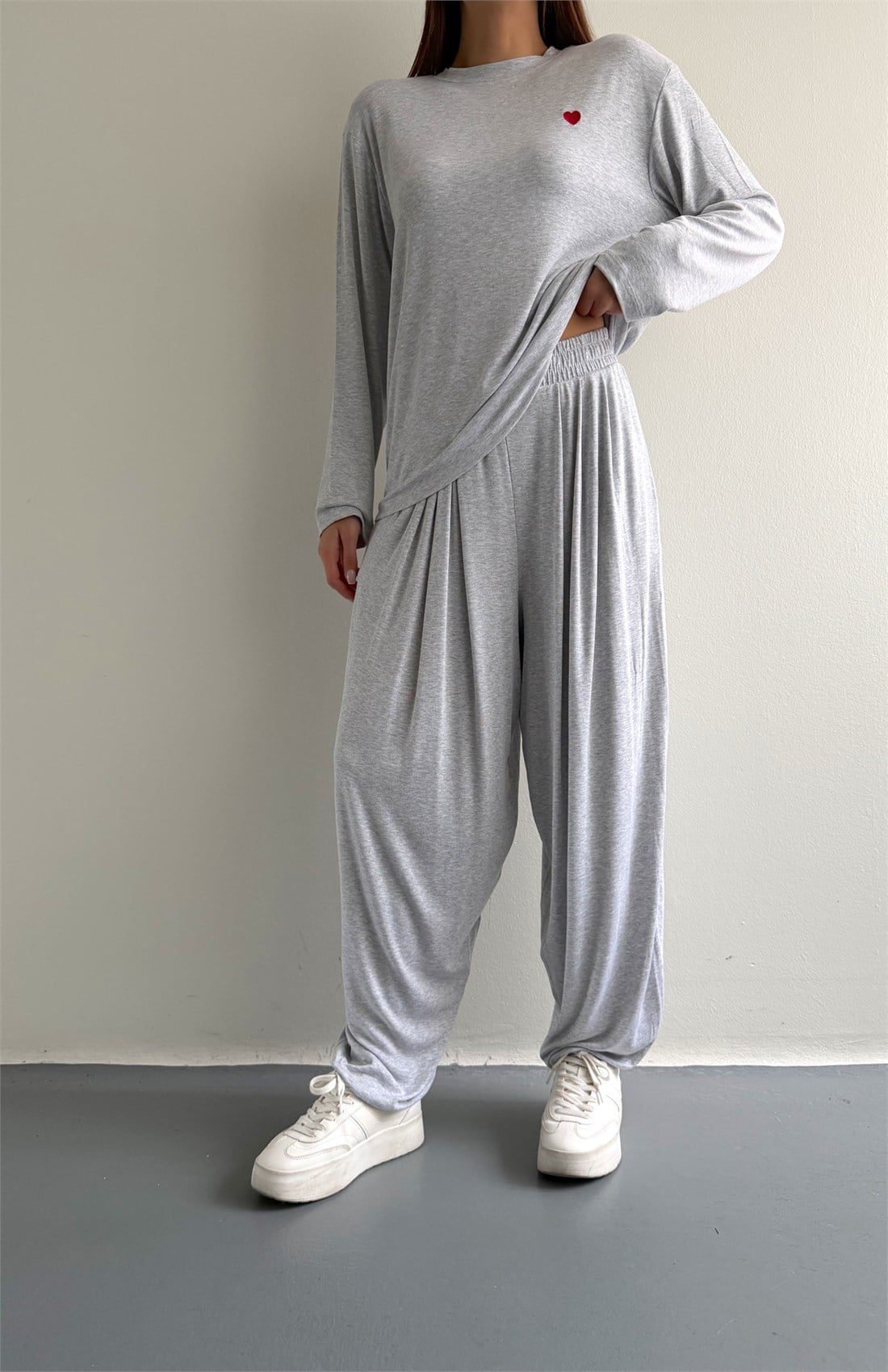 Kalp Nakiş Örme Bluz Pantolon Takım GRİ