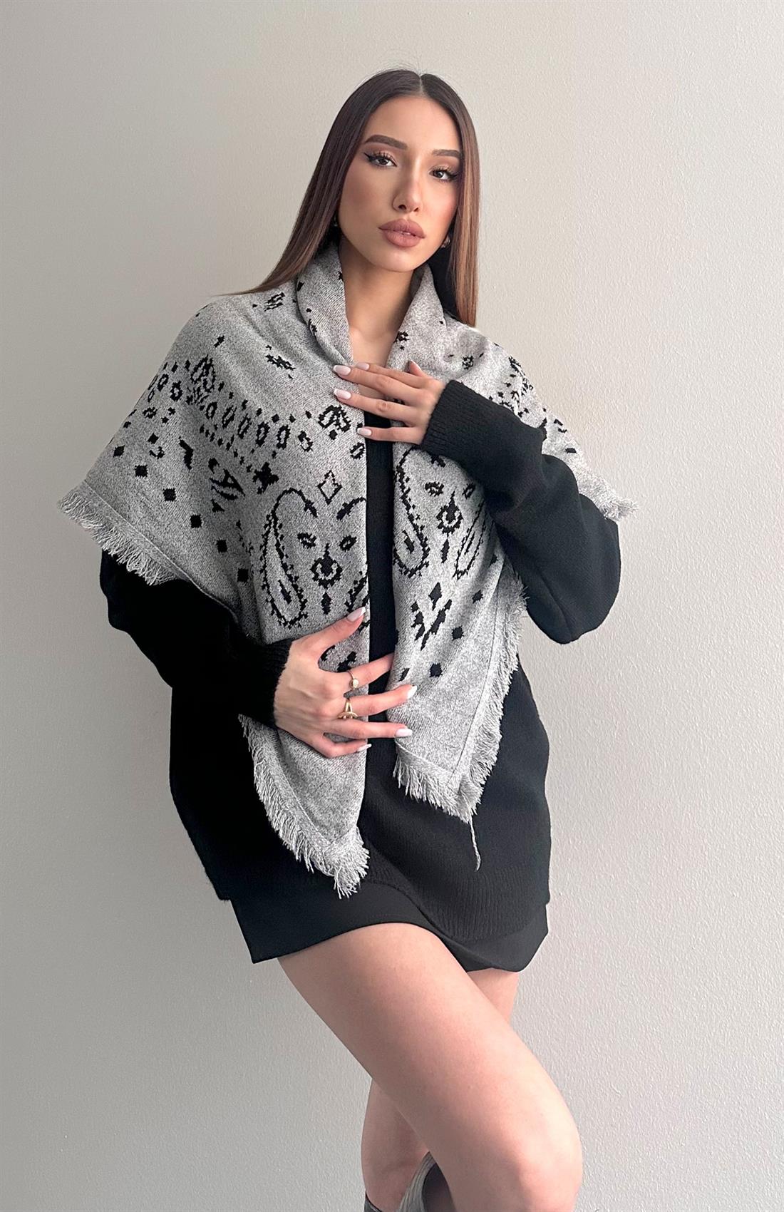 Desenli Kare Şal GRİ