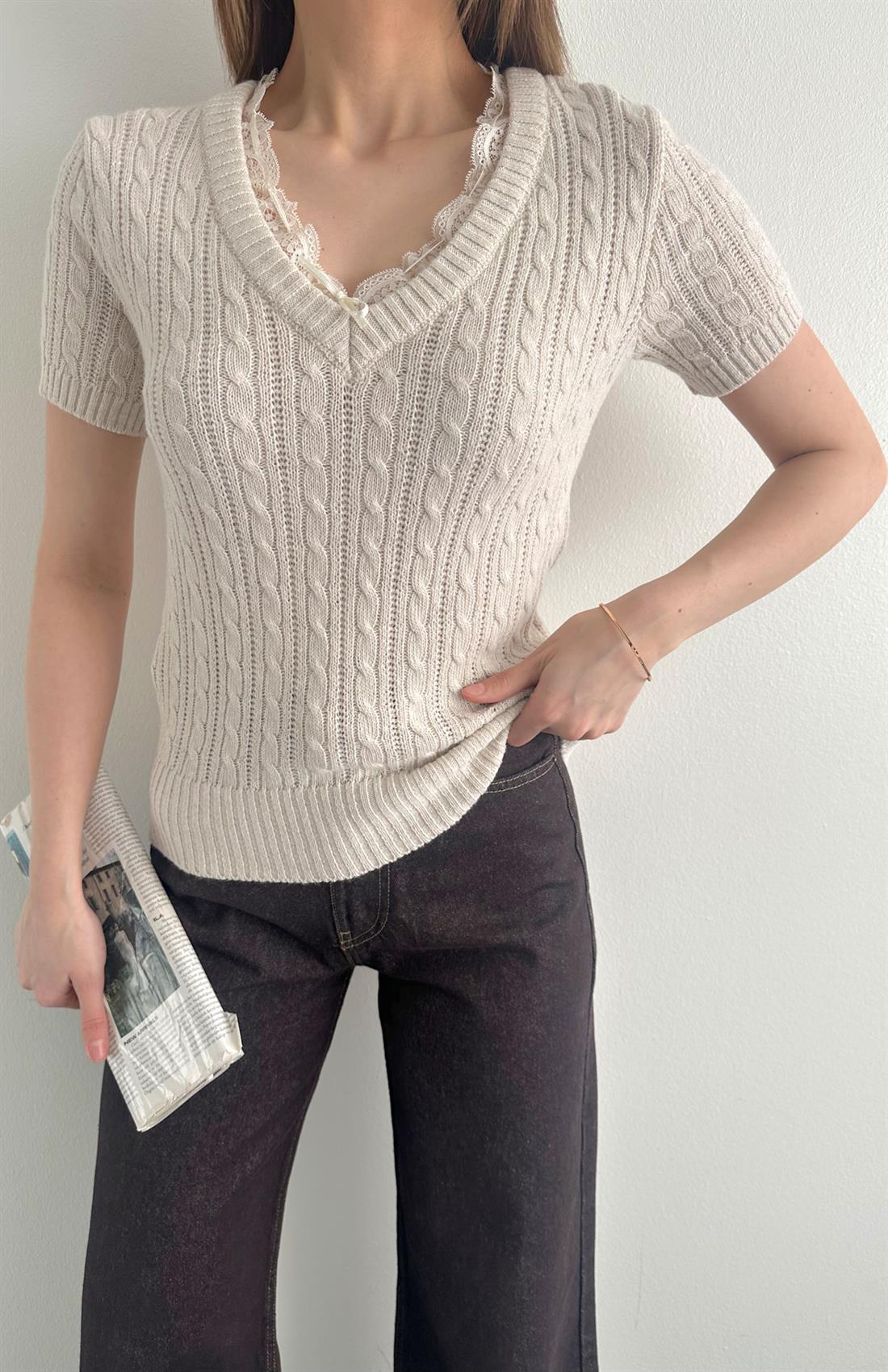 V Yaka Dantelli Triko KREM