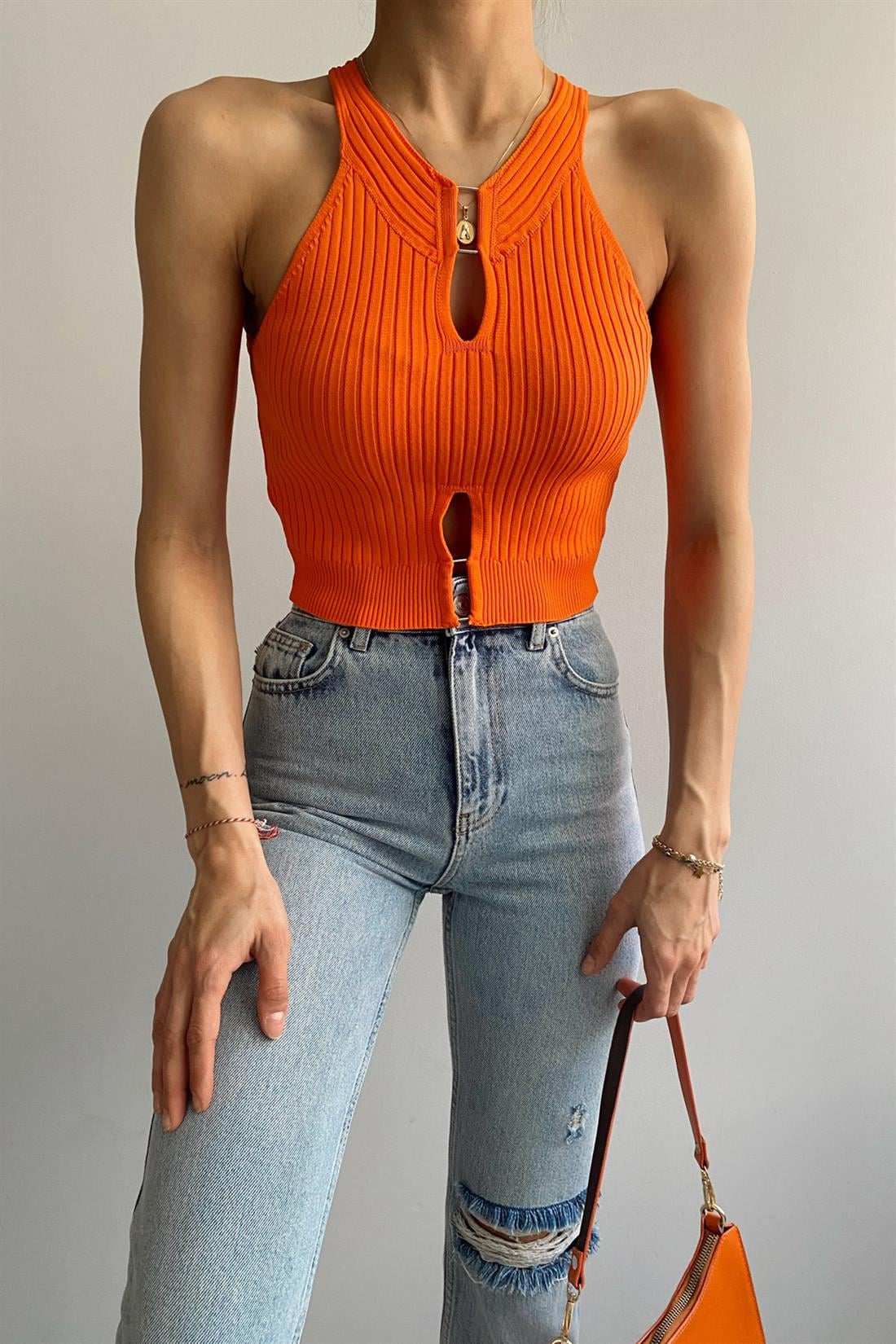 Fittilli Ön Yaka Yırtmaçlı Atlet TURUNCU