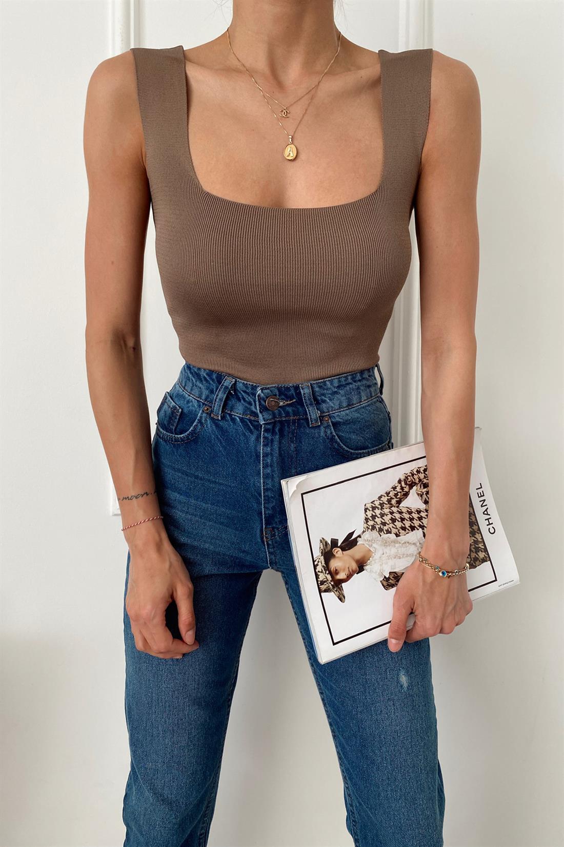 Kare Yaka Triko Atlet VİZON