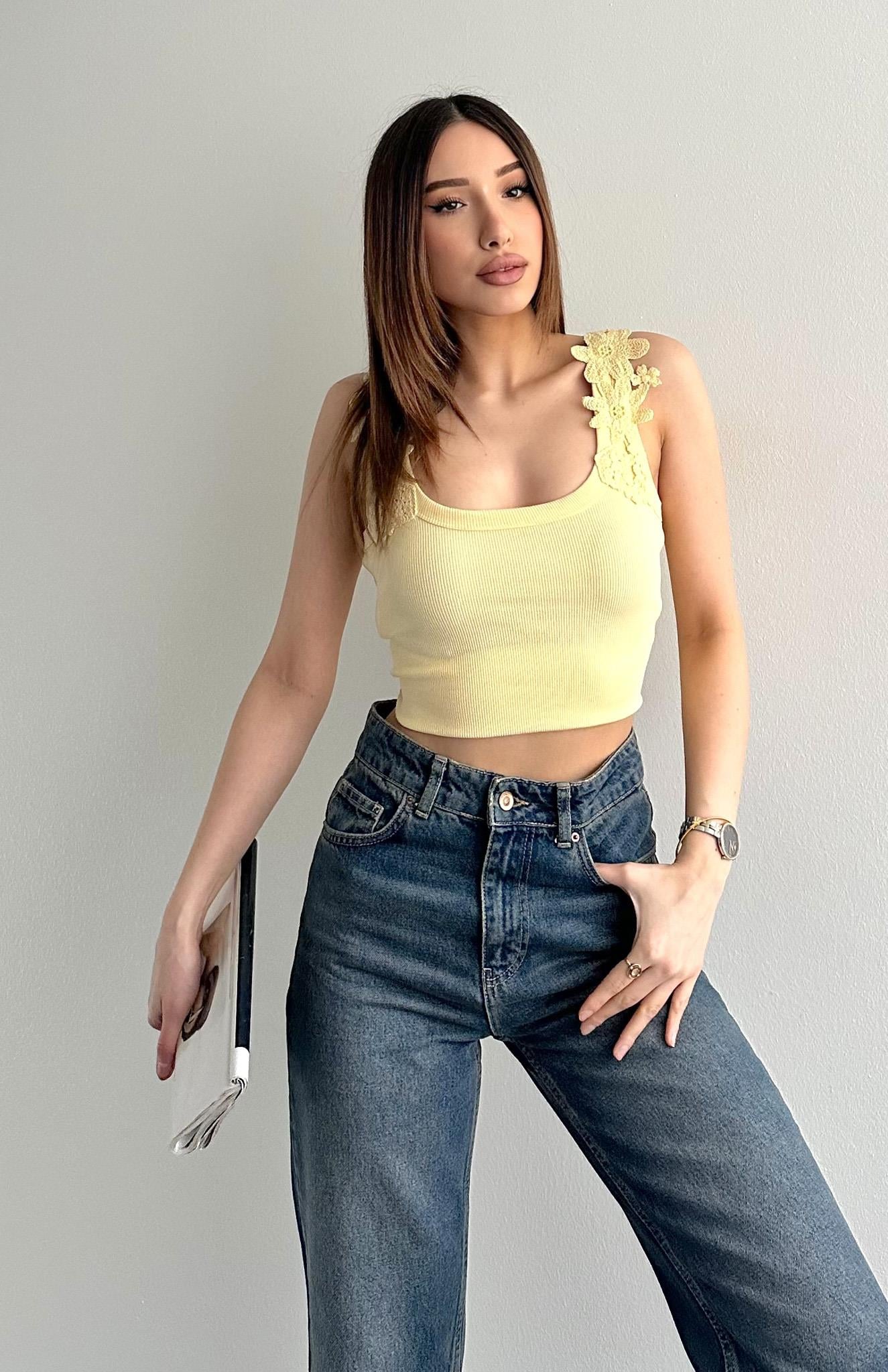 Omuzdan Dantelli Atlet LİMON SARISI