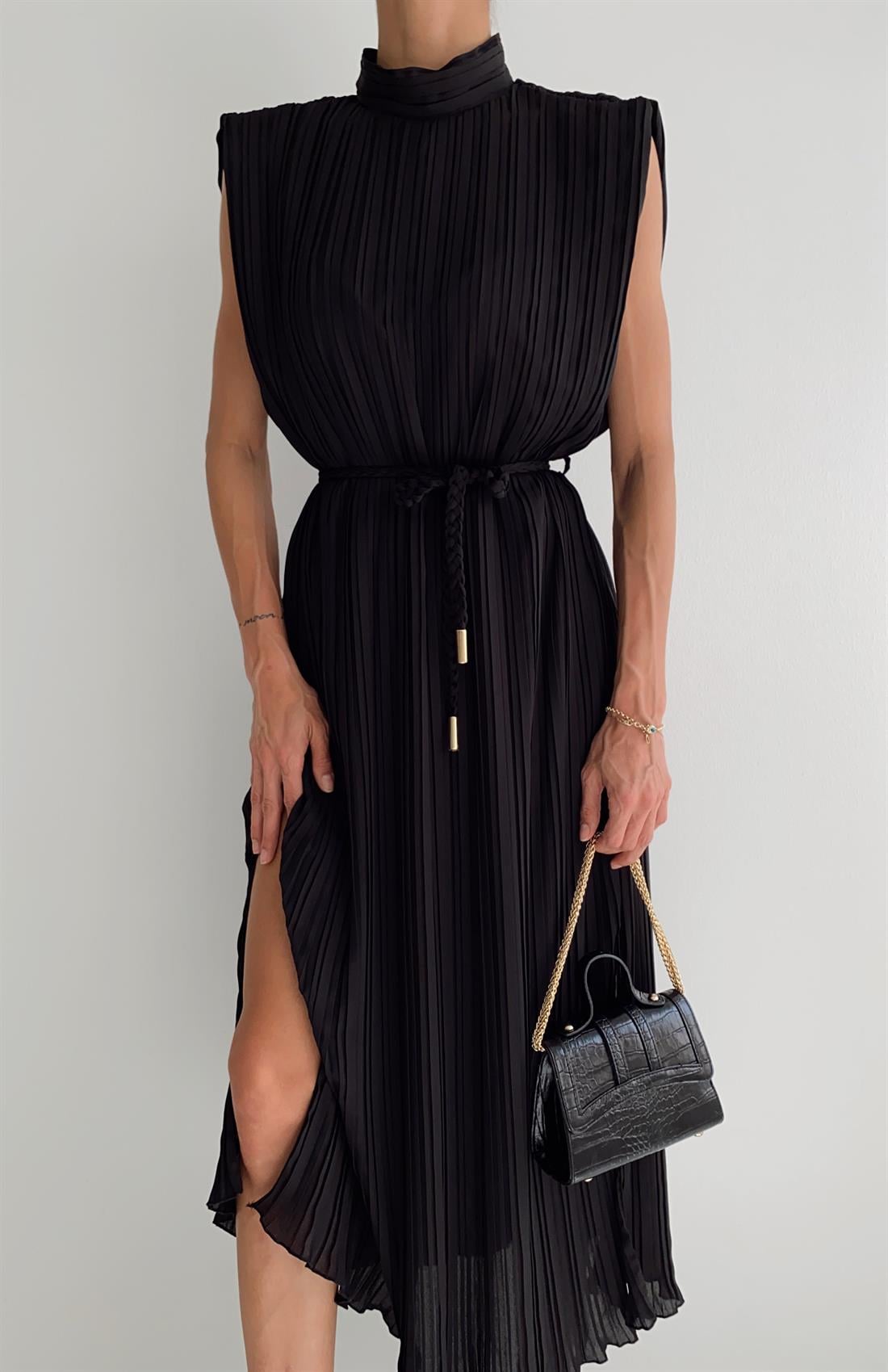 Pliseli Uzun Elbise SİYAH