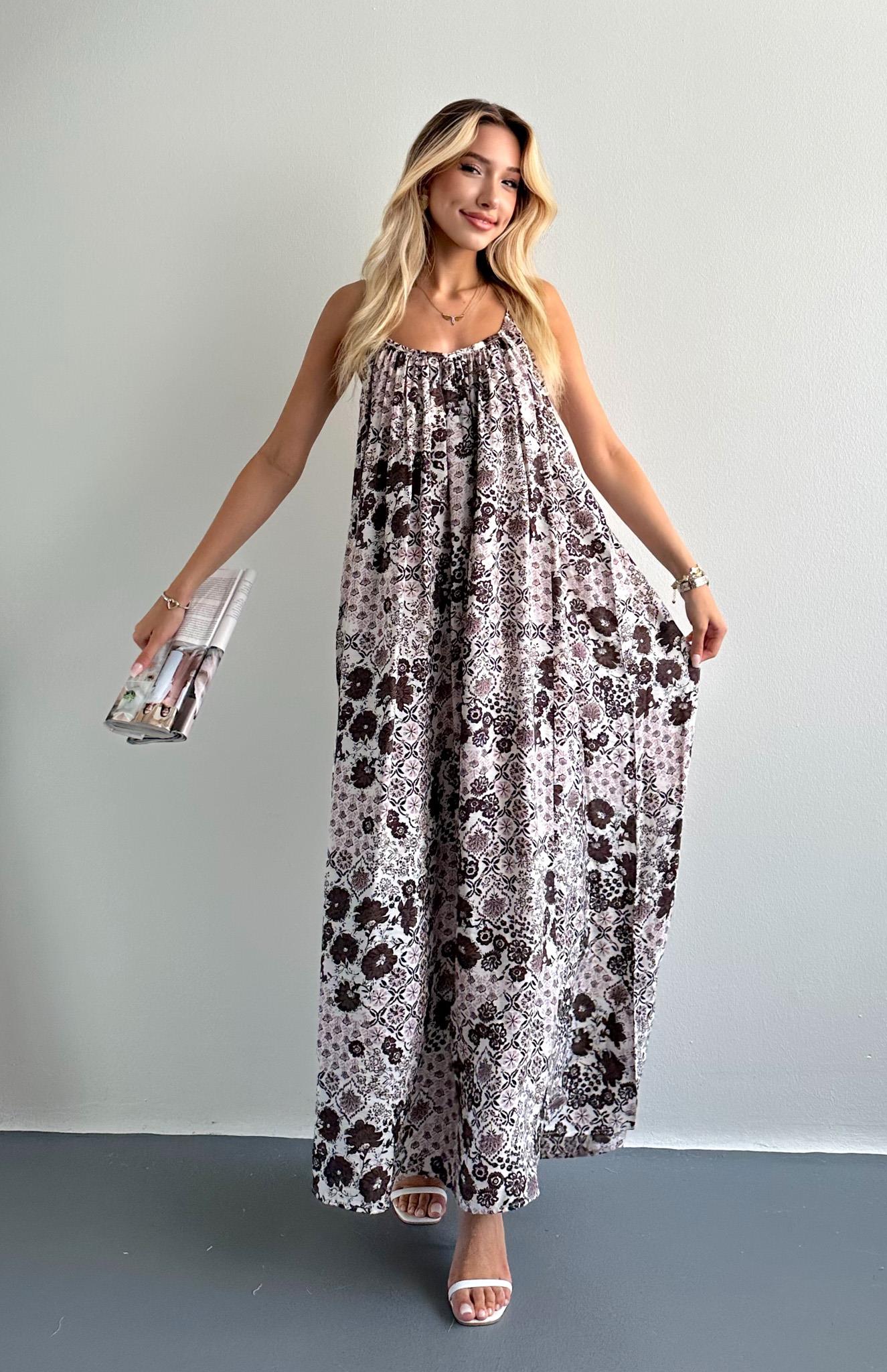 V Yaka Büzgülü Desenli Elbise EKRU