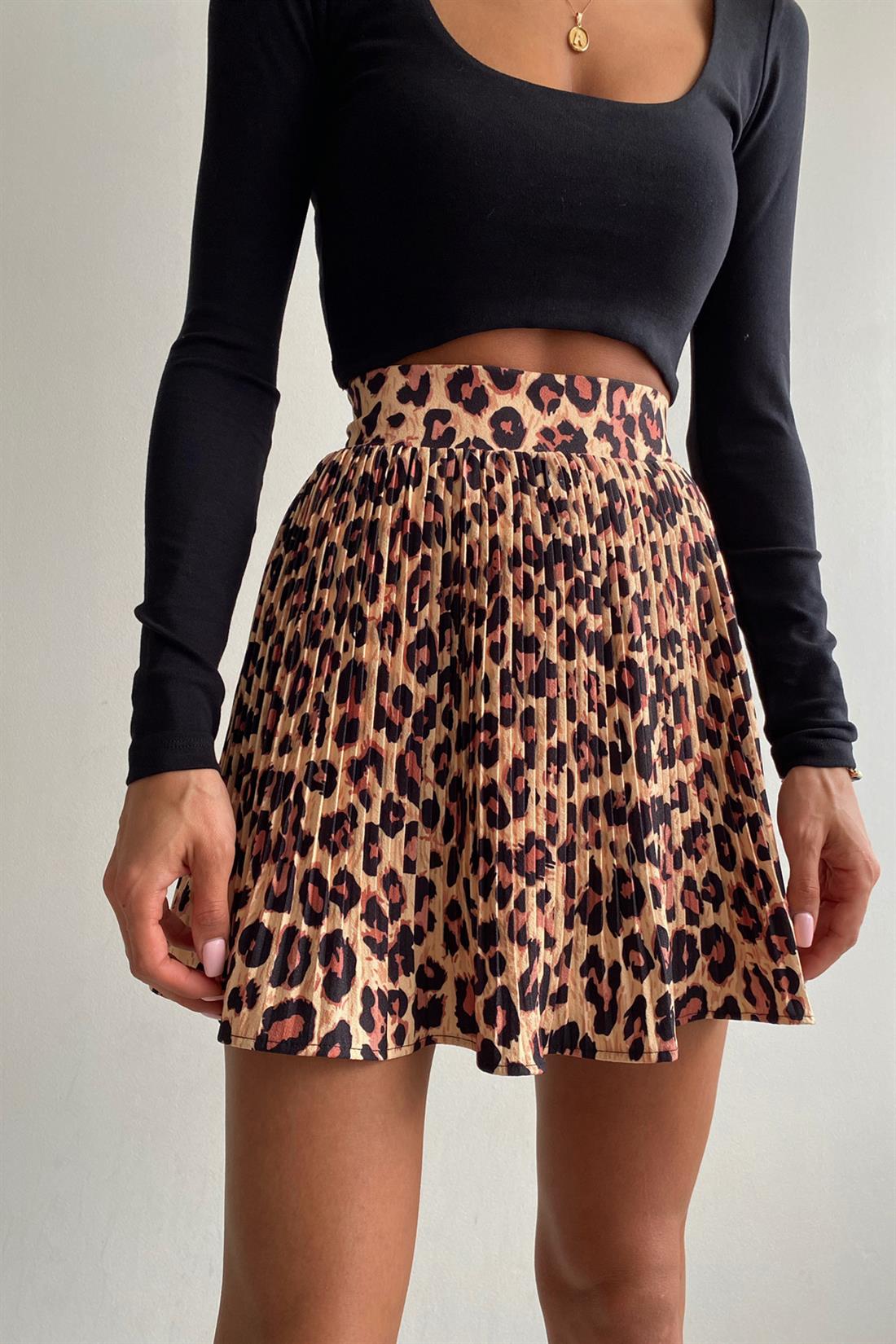 Leopar Desen Piliseli Şort Etek SİYAH