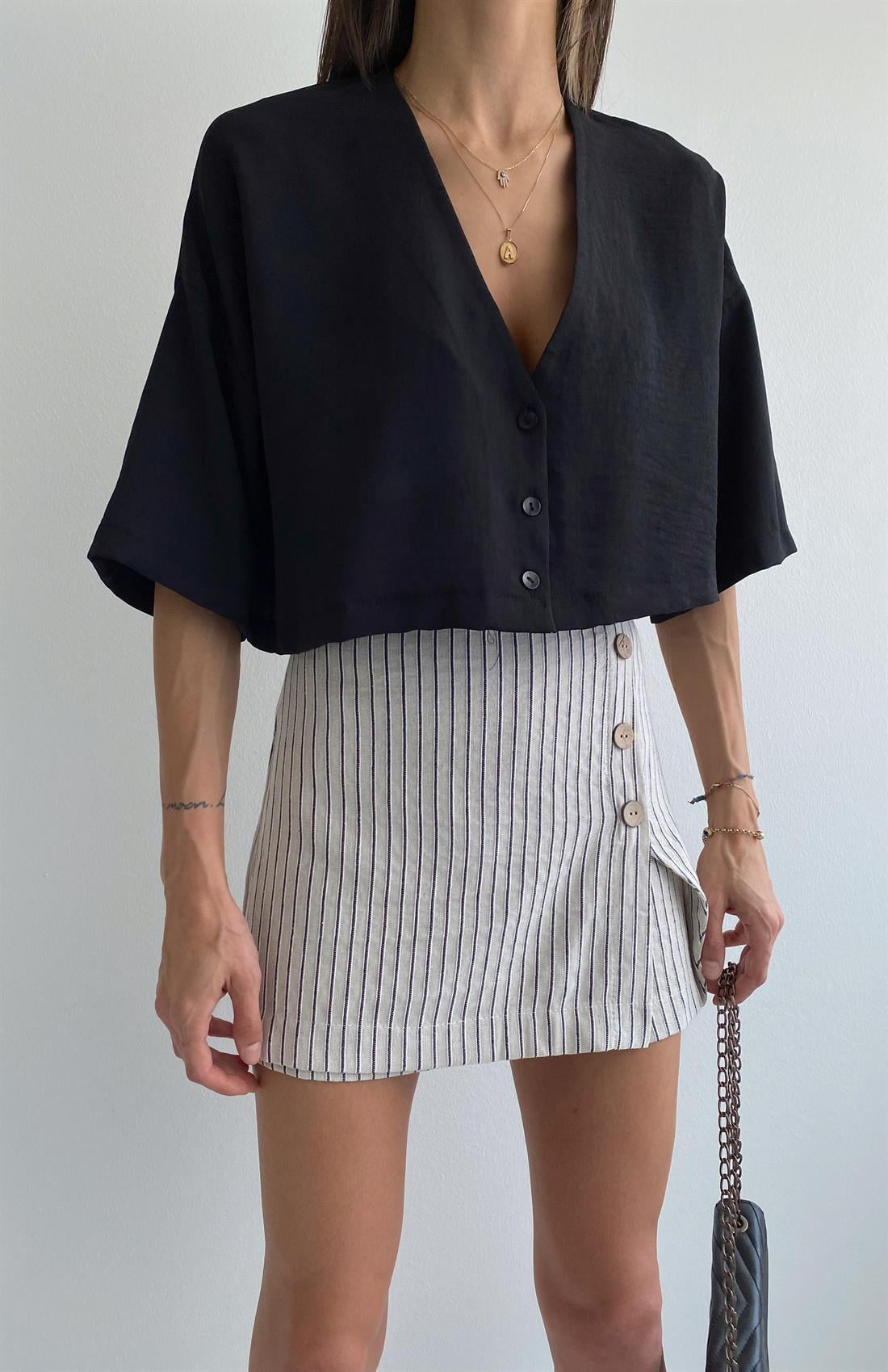 Üç Düğmeli Gömlek SİYAH