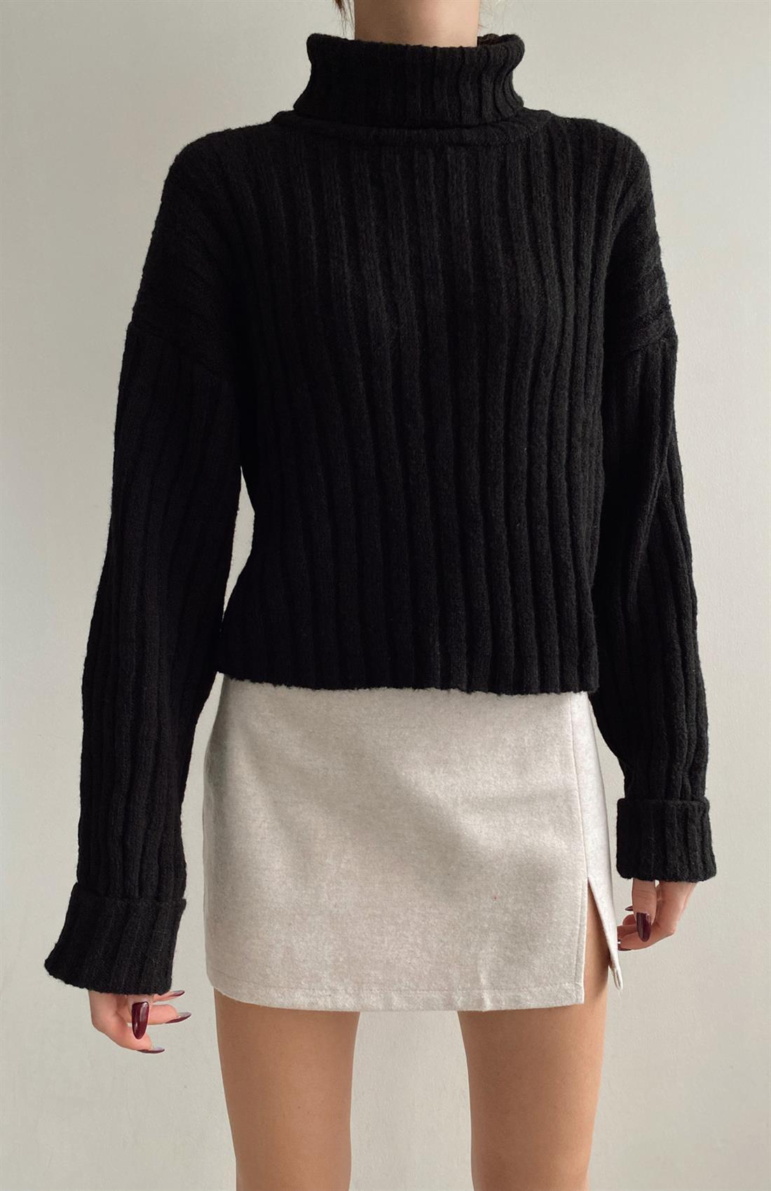 Boğazlı Kazak SİYAH