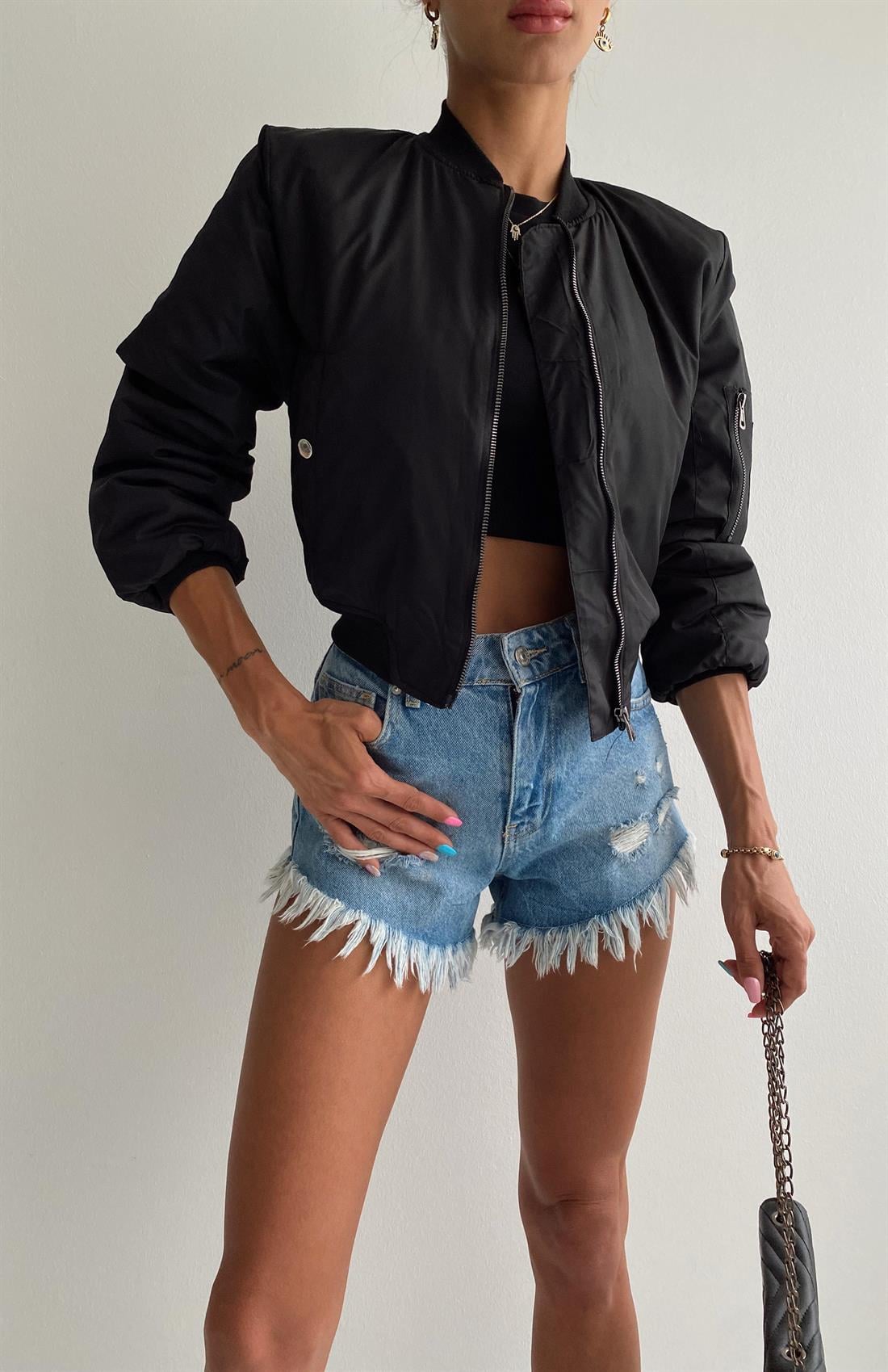 D Halkalı Kapitone Mont SİYAH