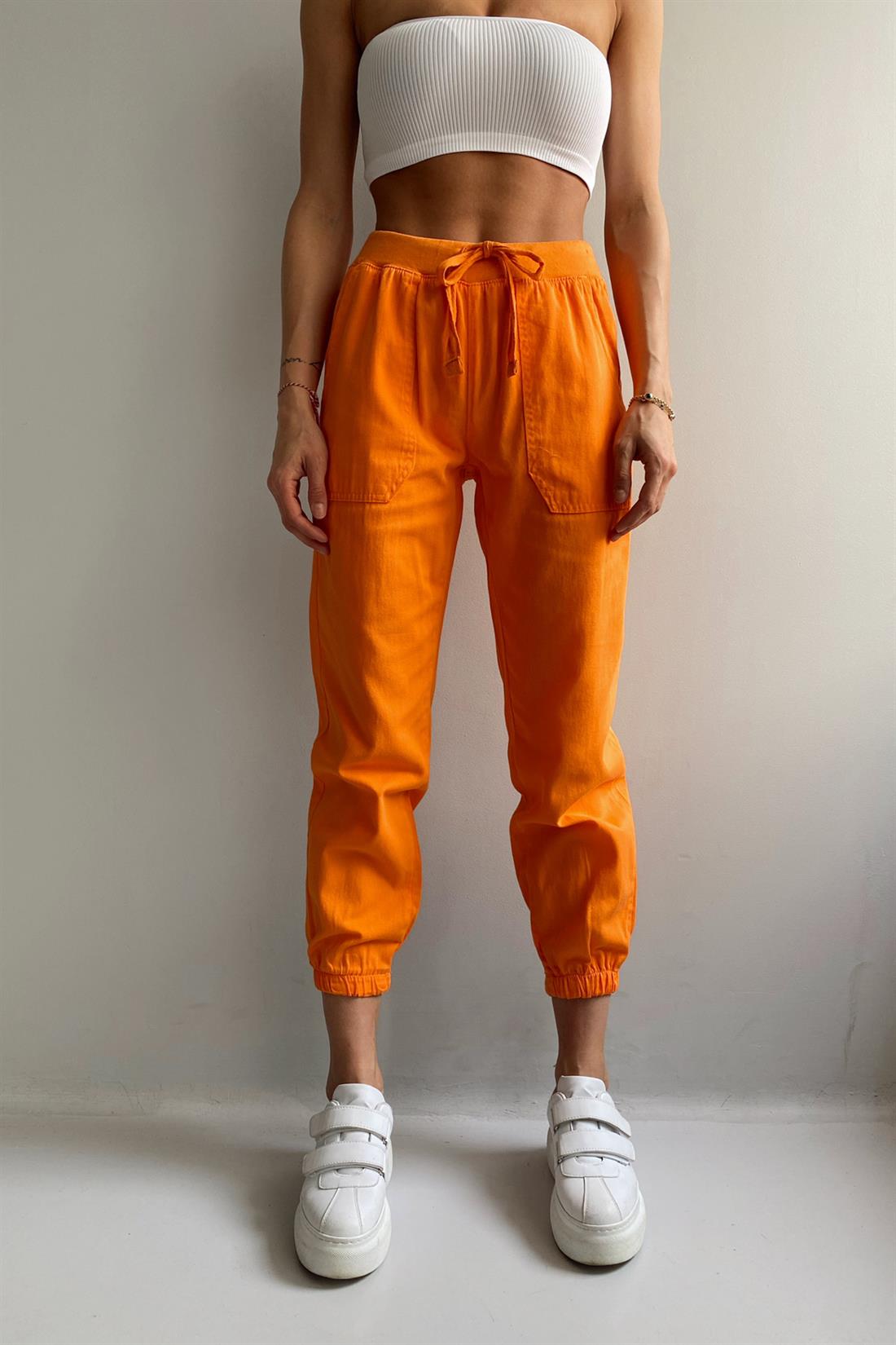 Beli Paçası Lastikli Gabardin Pantolon TURUNCU