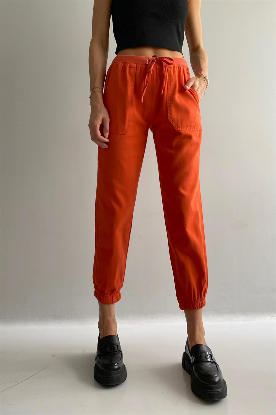 Beli Paçası Lastikli Gabardin Pantolon KİREMİT