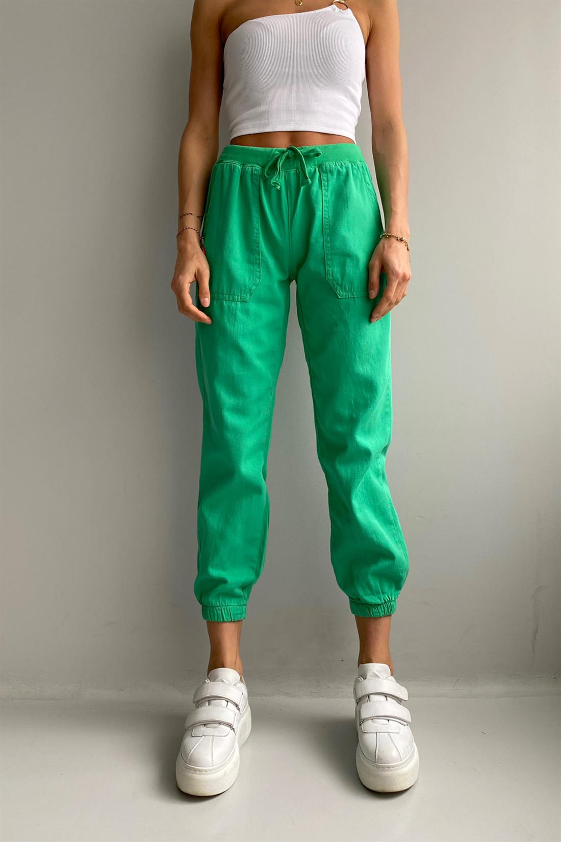 Beli Paçası Lastikli Gabardin Pantolon YEŞİL