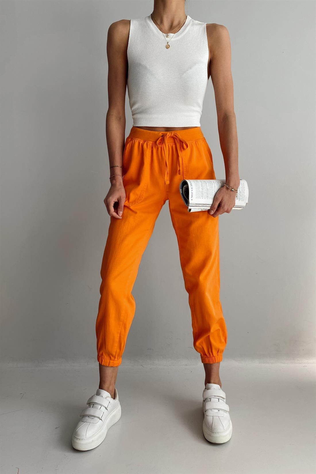 Beli Paçası Lastikli Gabardin Pantolon ORANCE