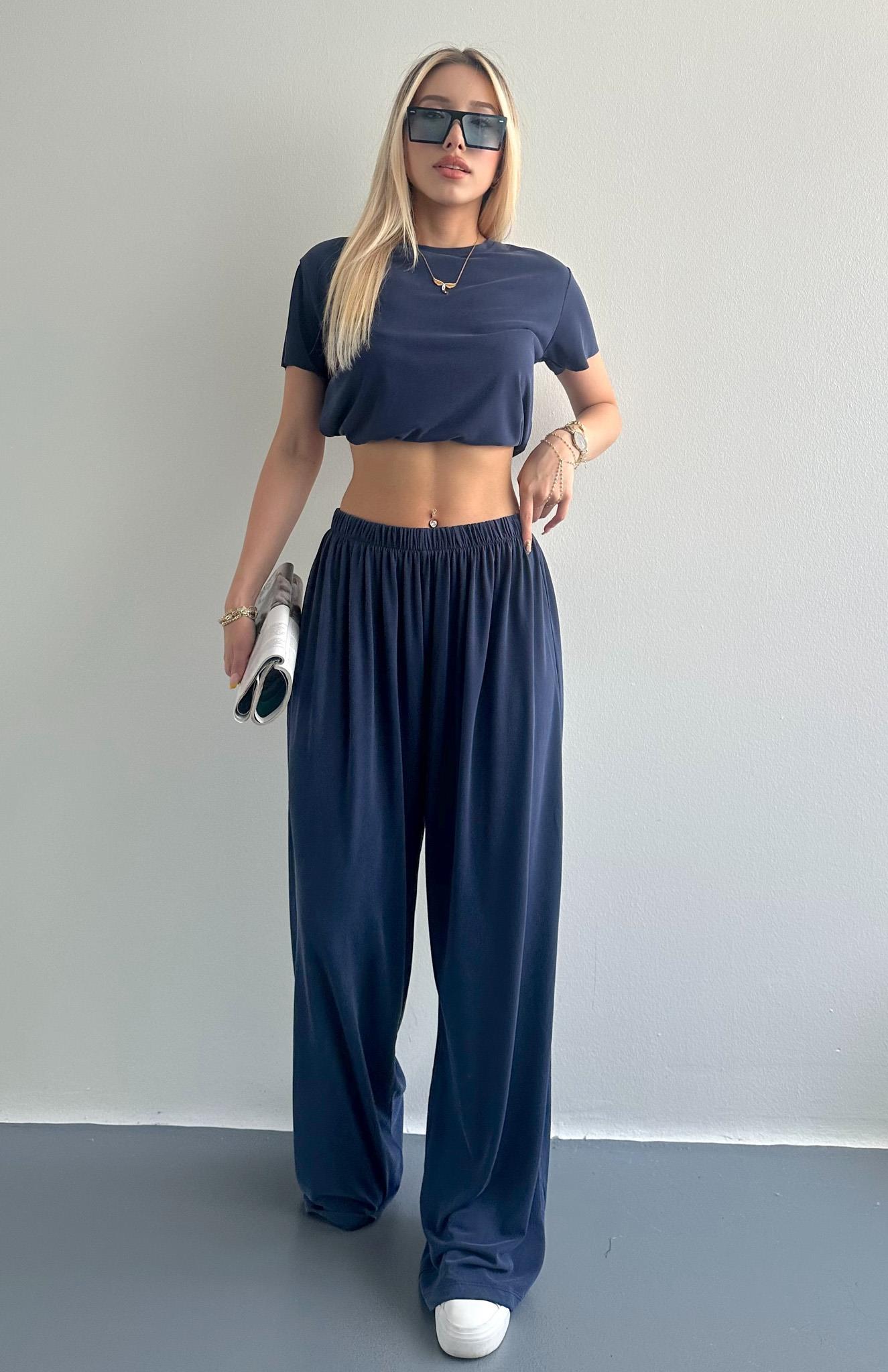 Dikişsiz Beli Lastikli Geniş Paça Pantolon LACİVERT
