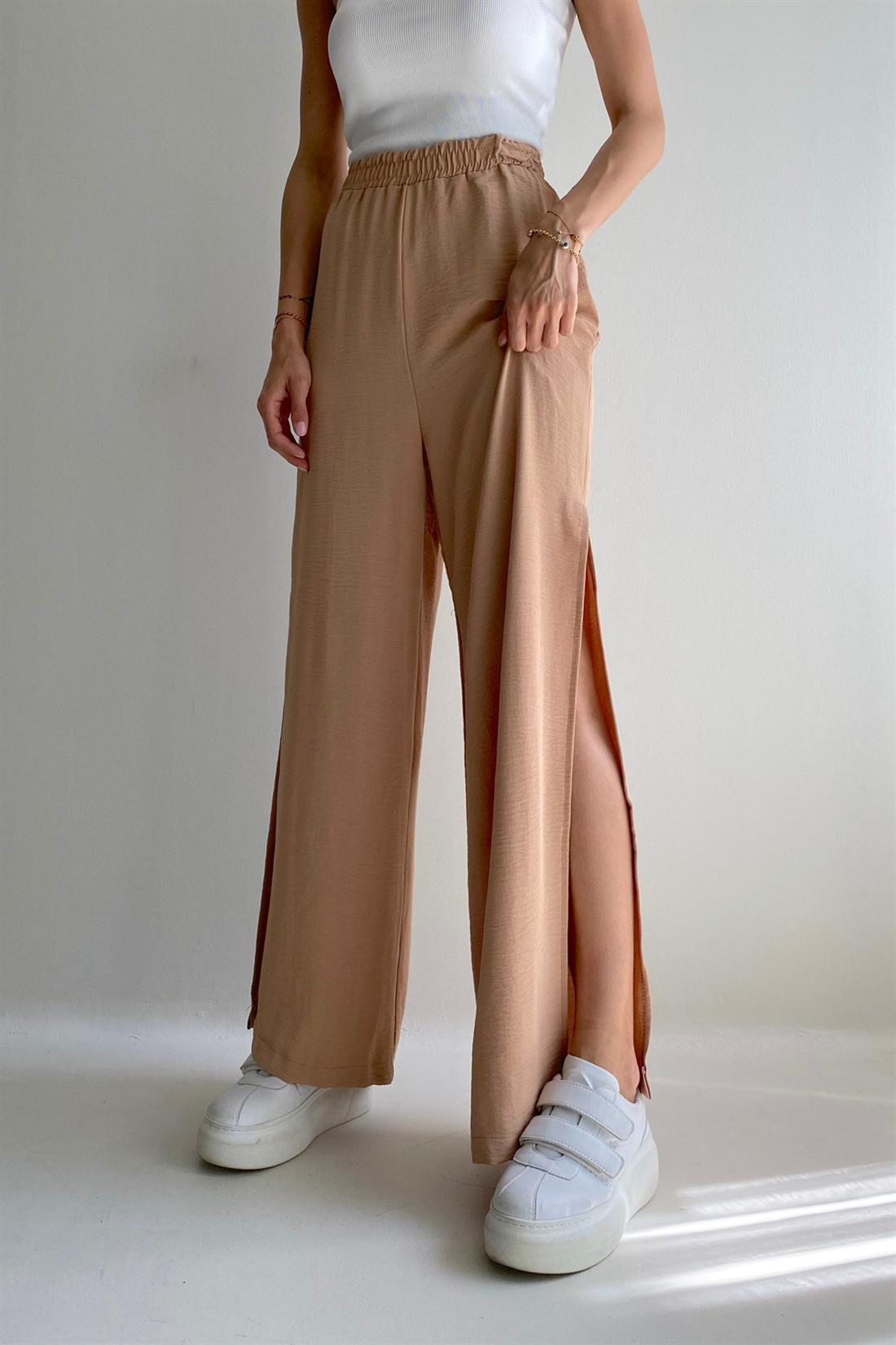 Yanları Yırtmaçlı Pantolon CAMEL