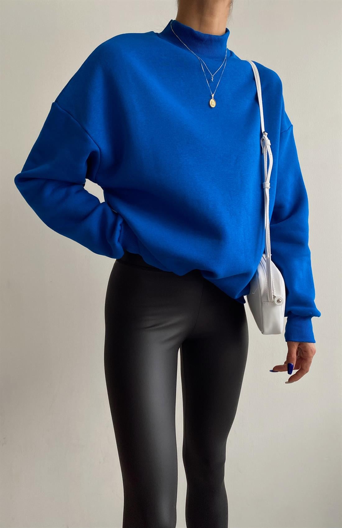 Dik Yaka Sweatshırt SAKS